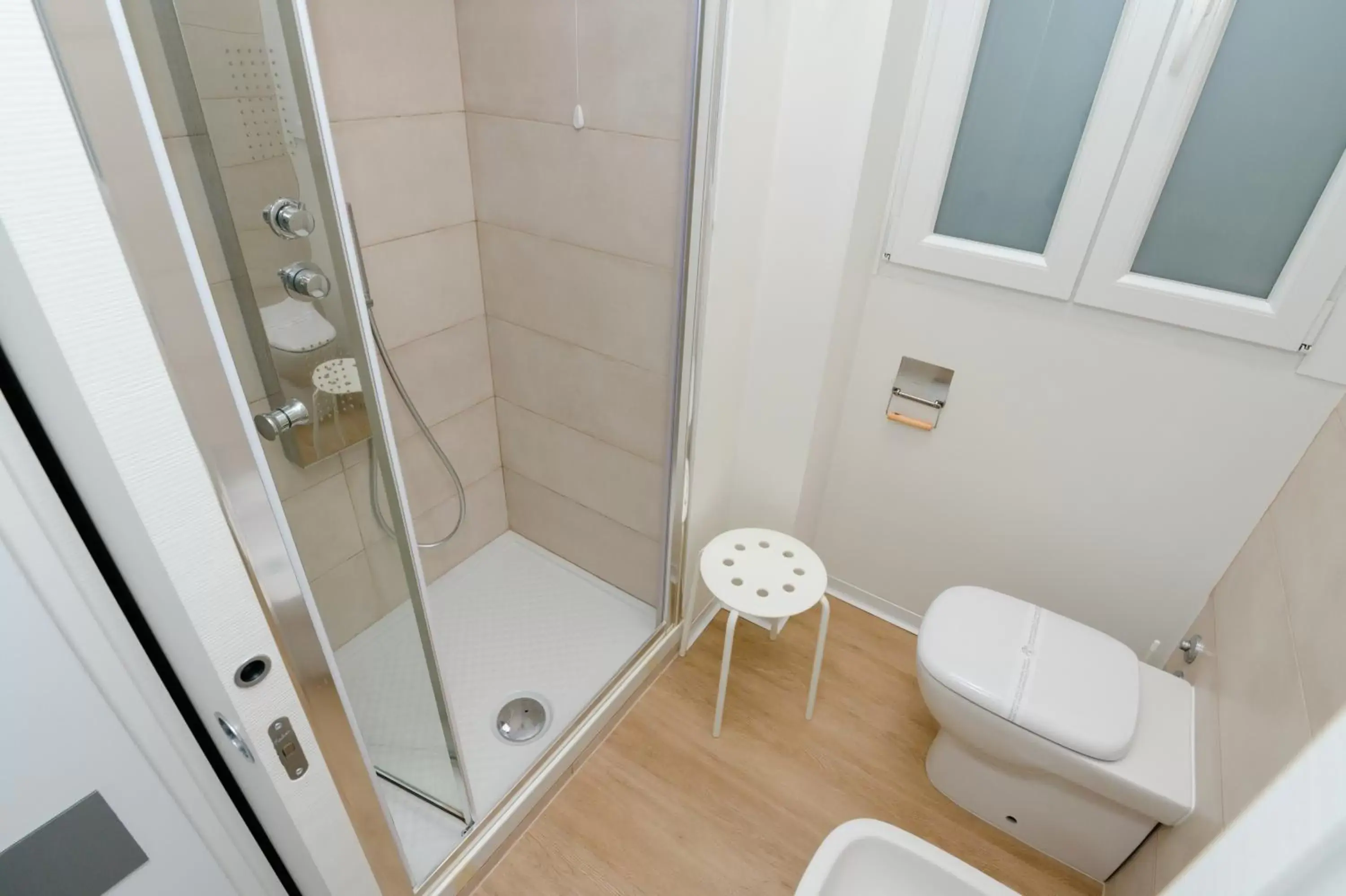 Bathroom in Via Piave 82