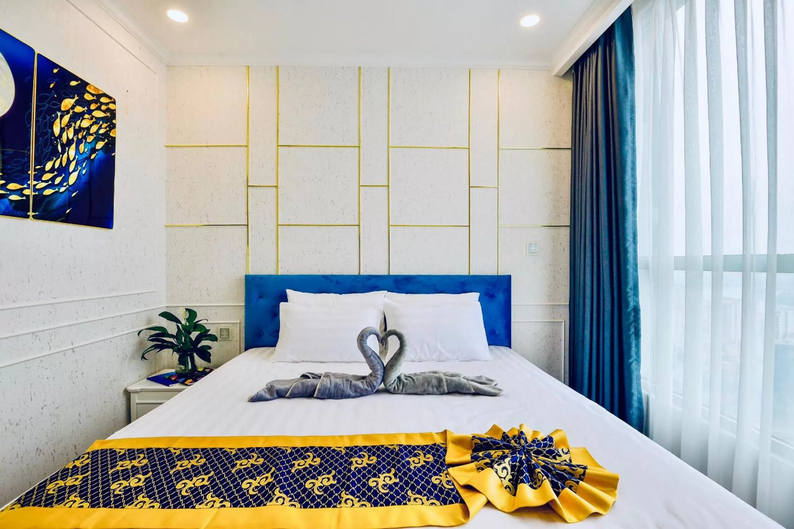 Bed in Vinhomes Central Park-Nice Homes