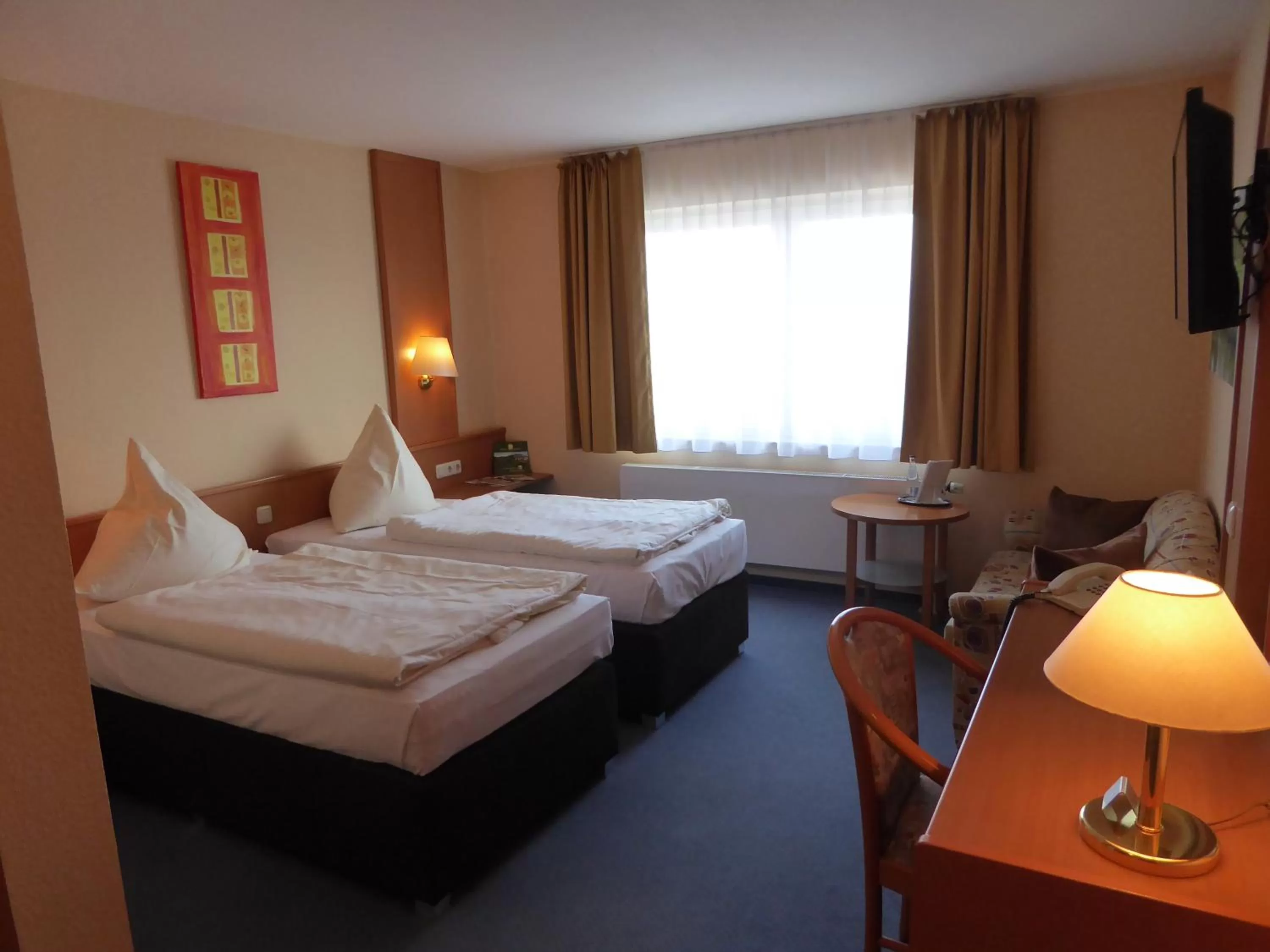 Staff, Bed in Sonnenhof