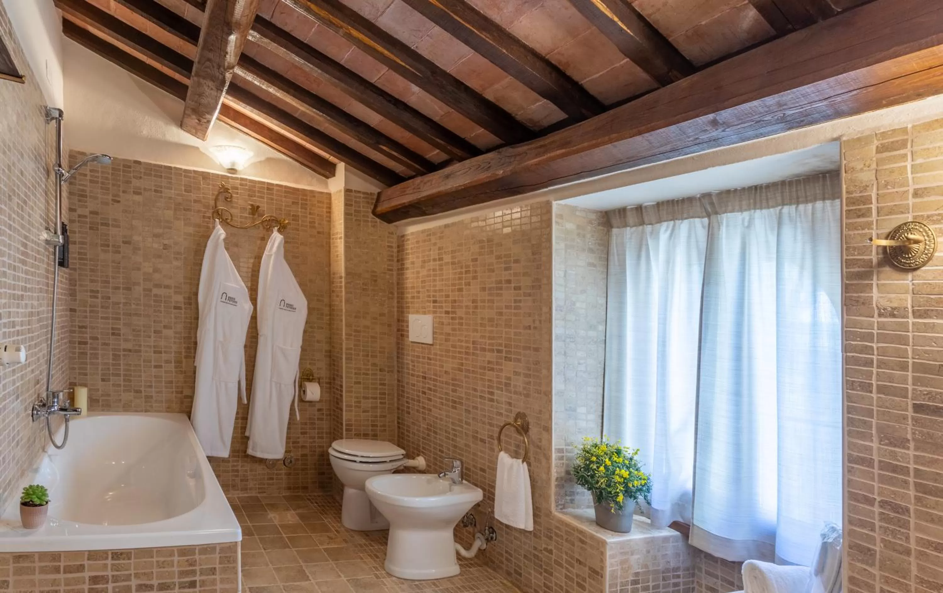 Bathroom in Borgo Petroro