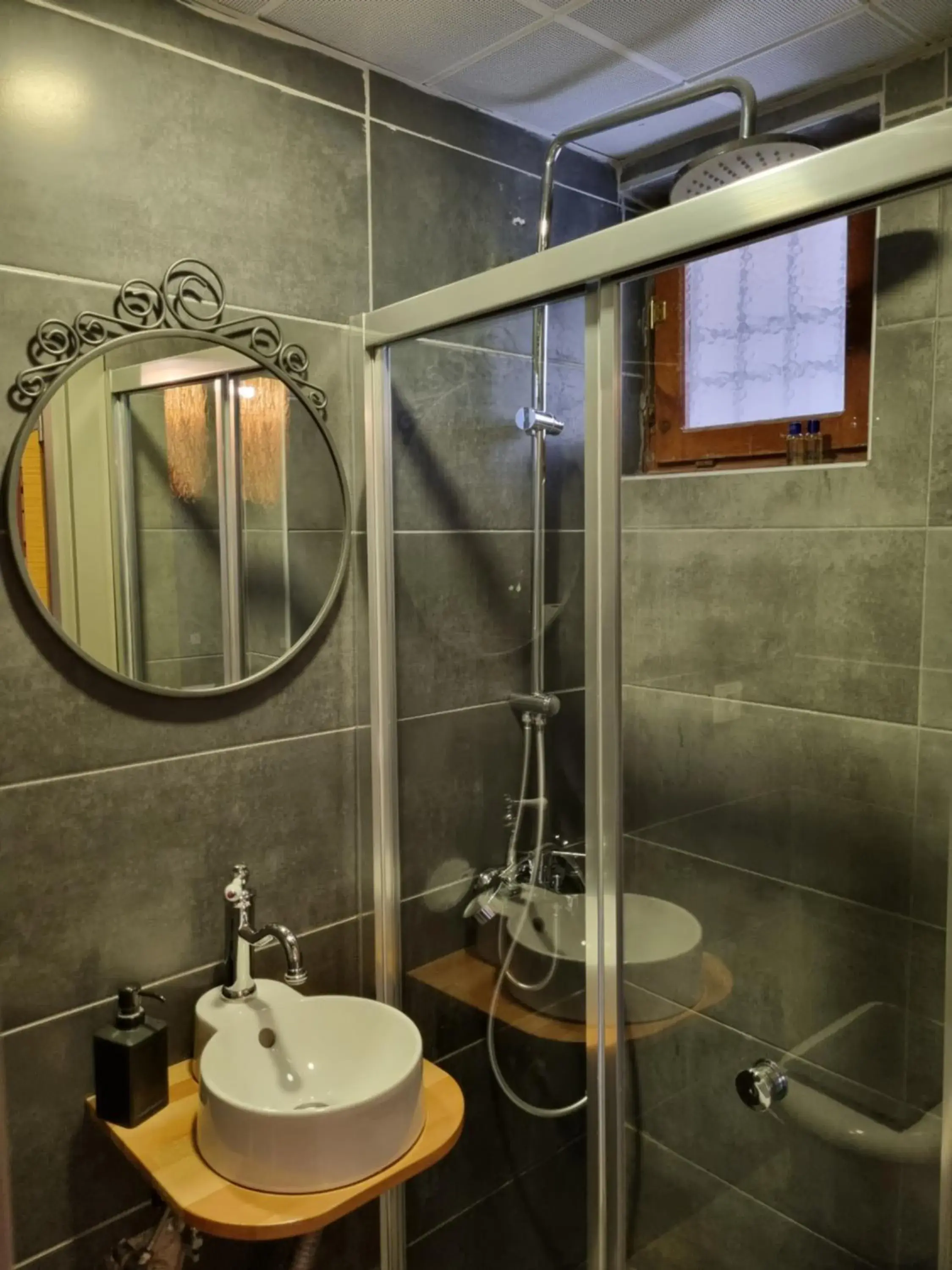 Shower, Bathroom in El Mundo Suites