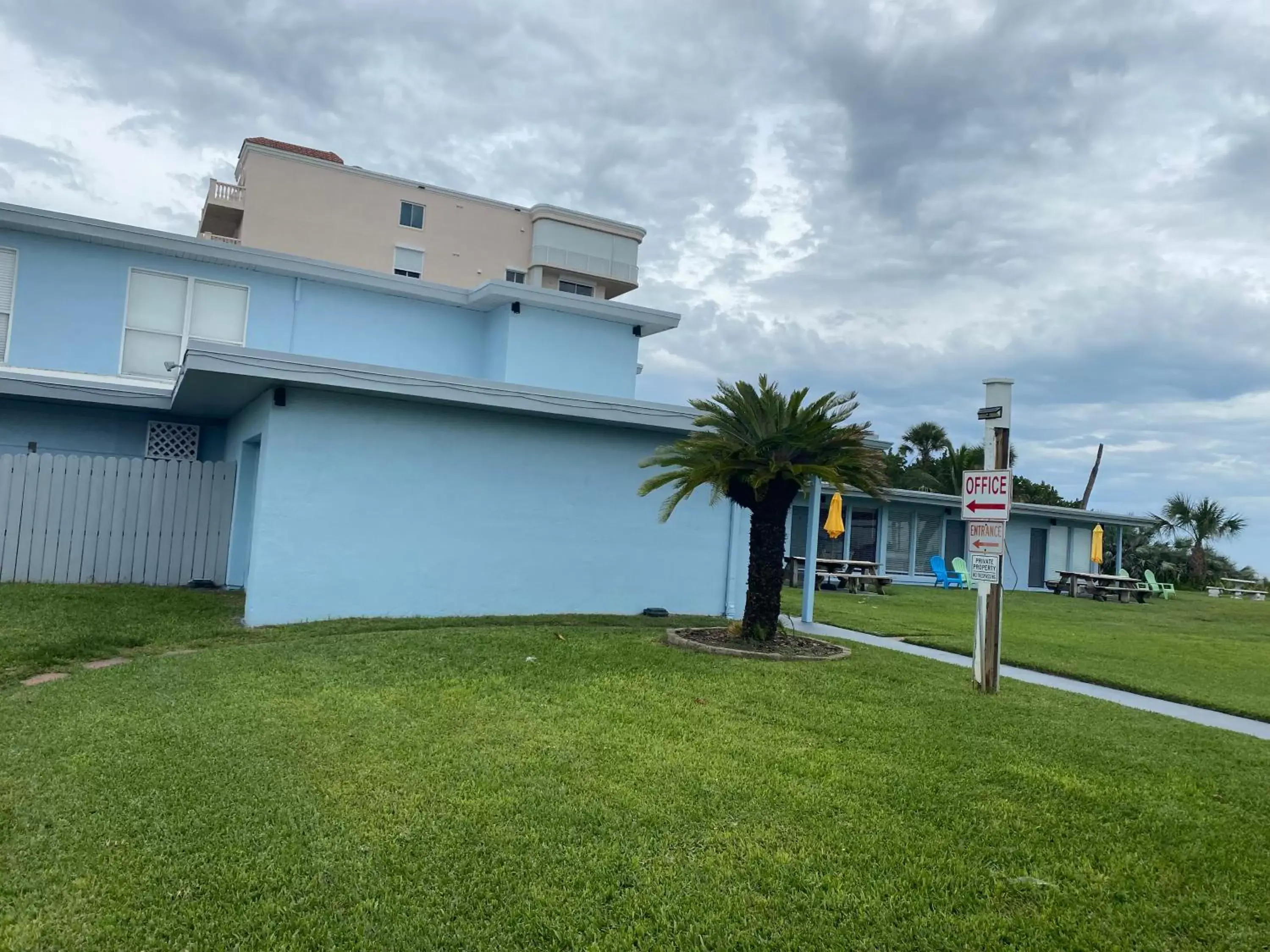 Property Building in Sea Aire Oceanfront Inn