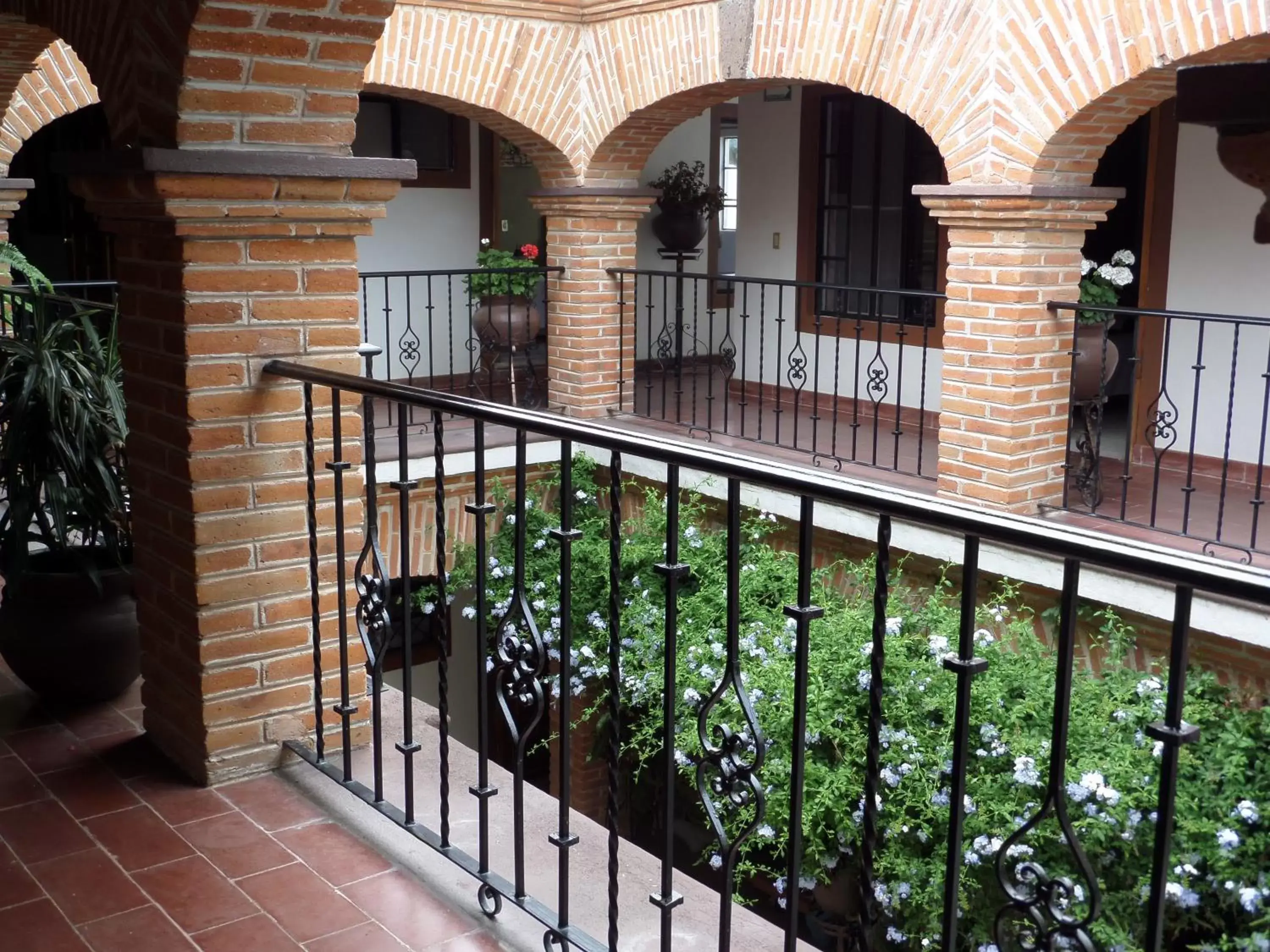 Patio in Hotel Casa de Vino