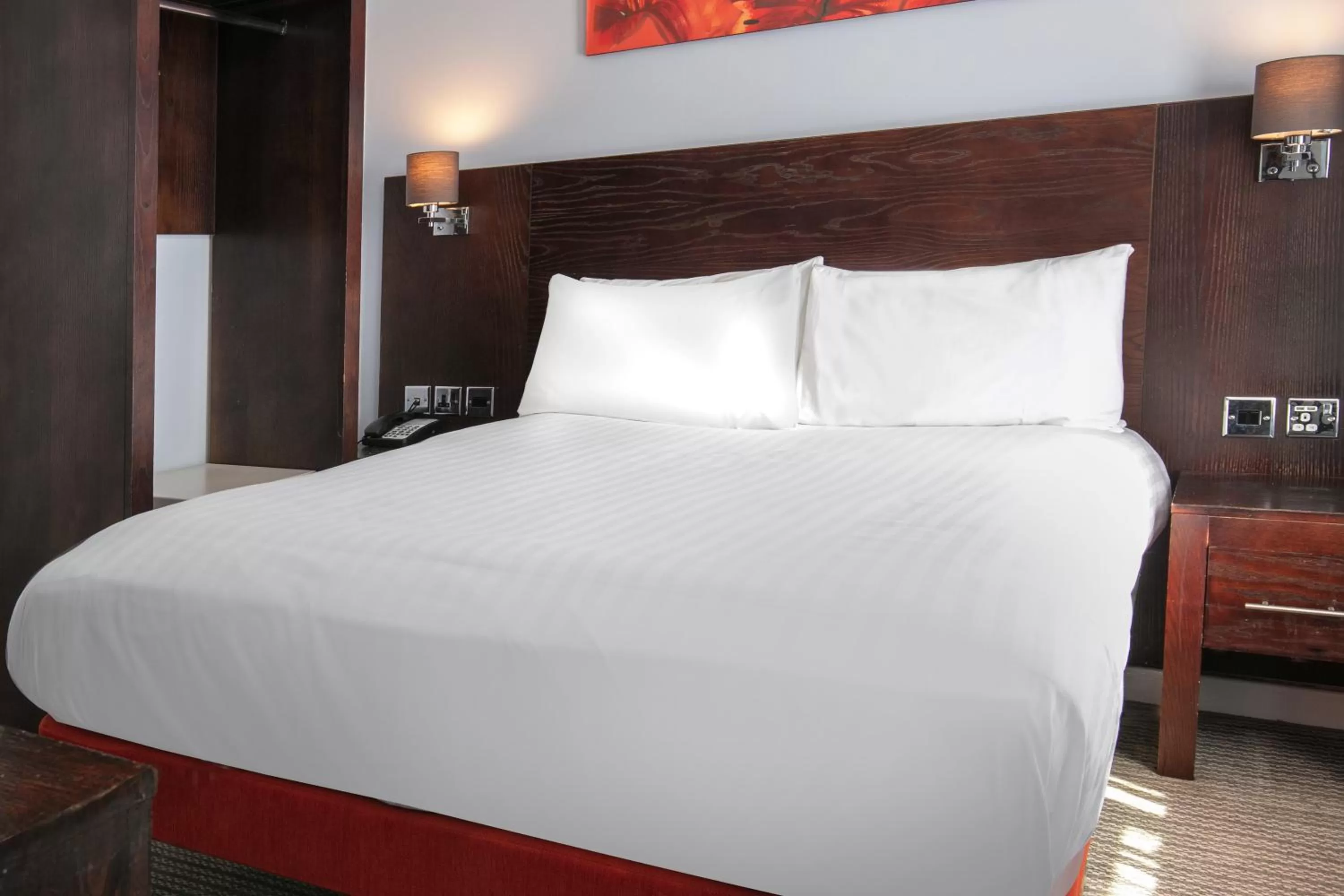 Bed in The Stuart Hotel, Sure Hotel Collection by Best Western