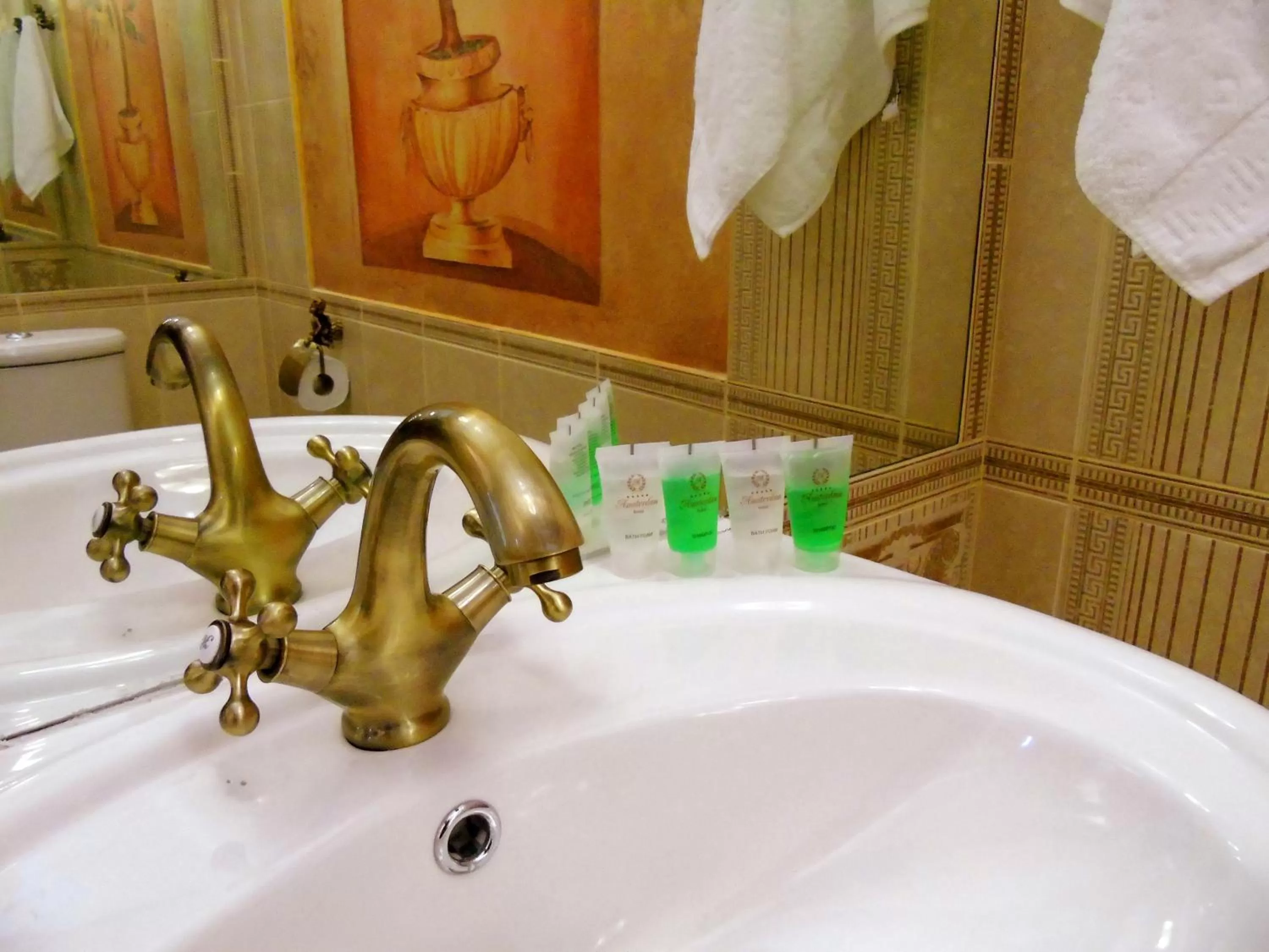 Bathroom in Amsterdam Hotel Aktobe