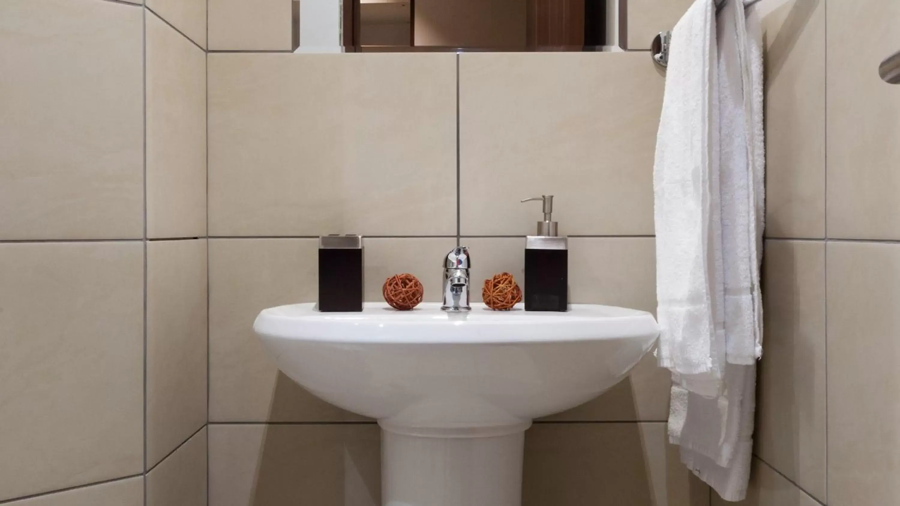 Bathroom in Hotel Nordhausen
