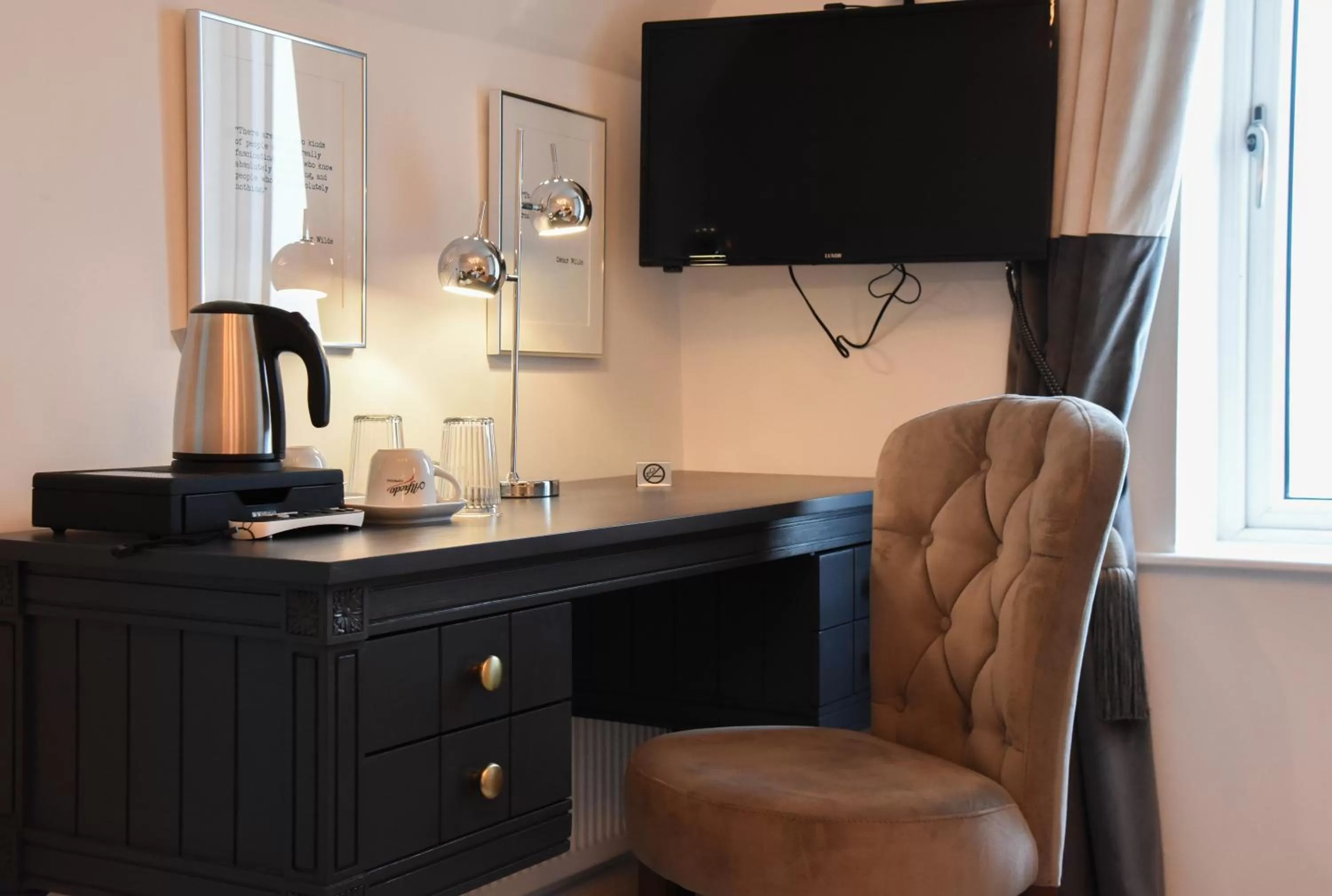 TV and multimedia in The Strand Hotel, the former residence of Oscar Wilde