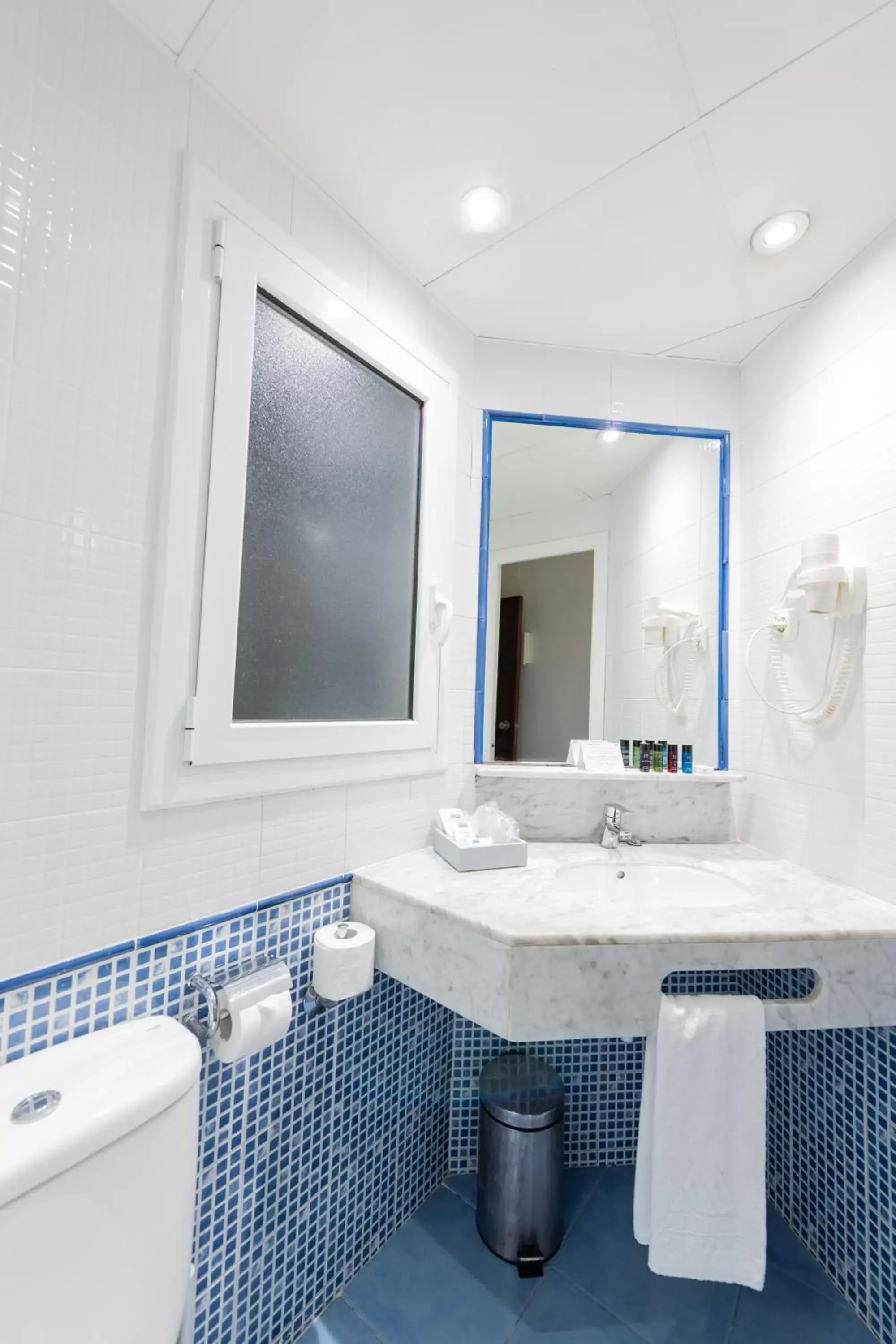 Bathroom in Aparthotel Atenea Calabria