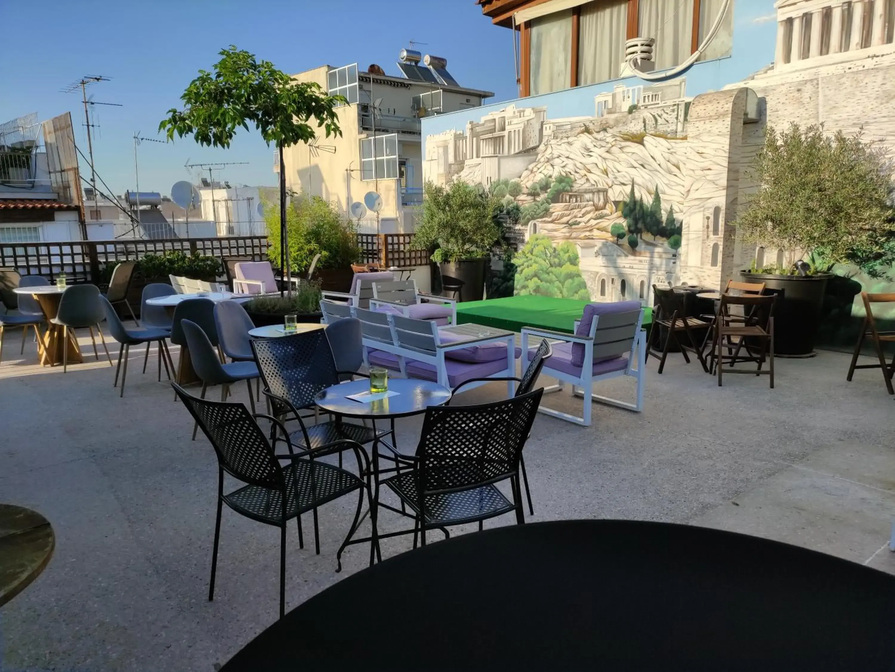 Patio, Restaurant/Places to Eat in Be My Guest Athens