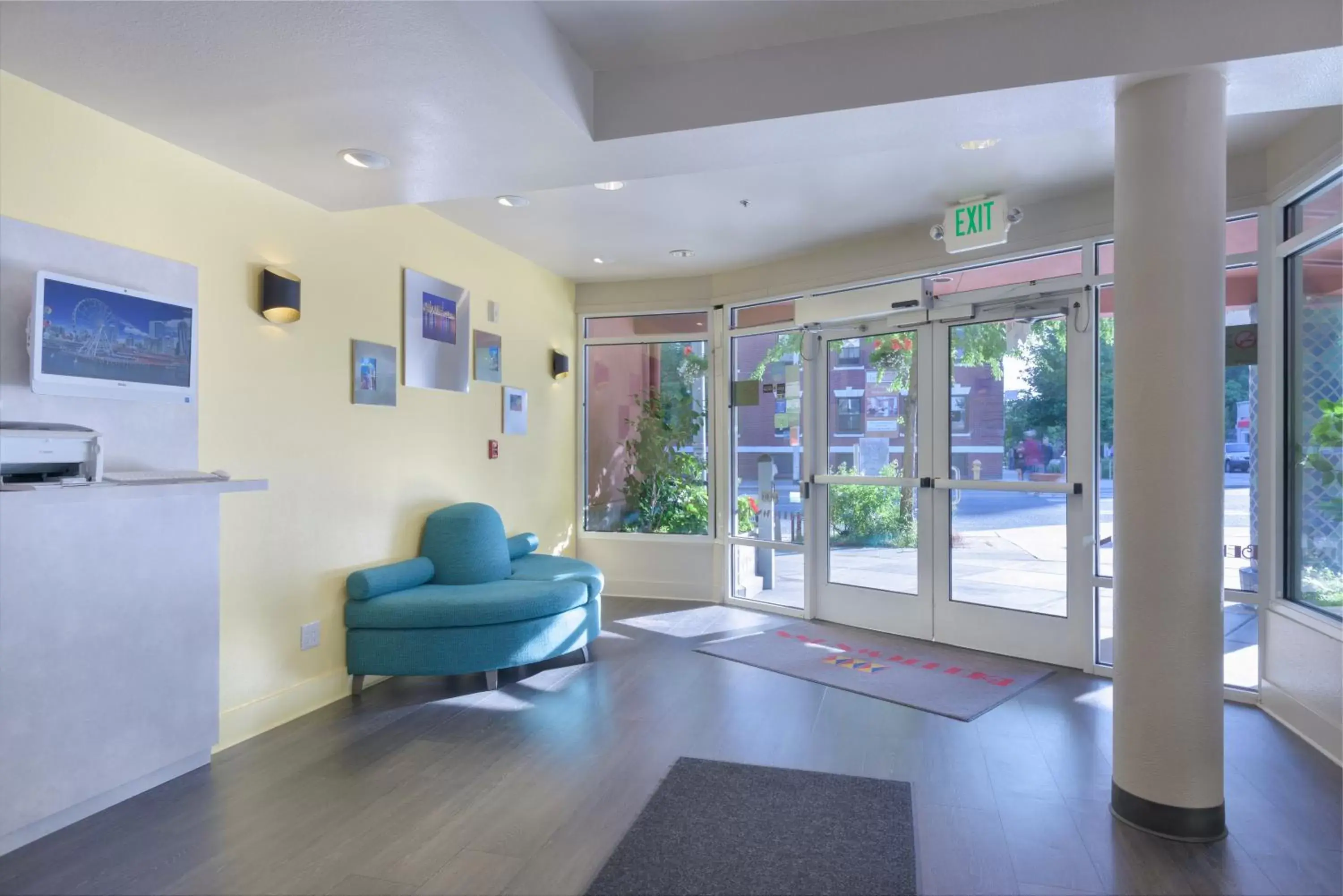 Lobby or reception in Belltown Inn Lobby or reception in Belltown Inn