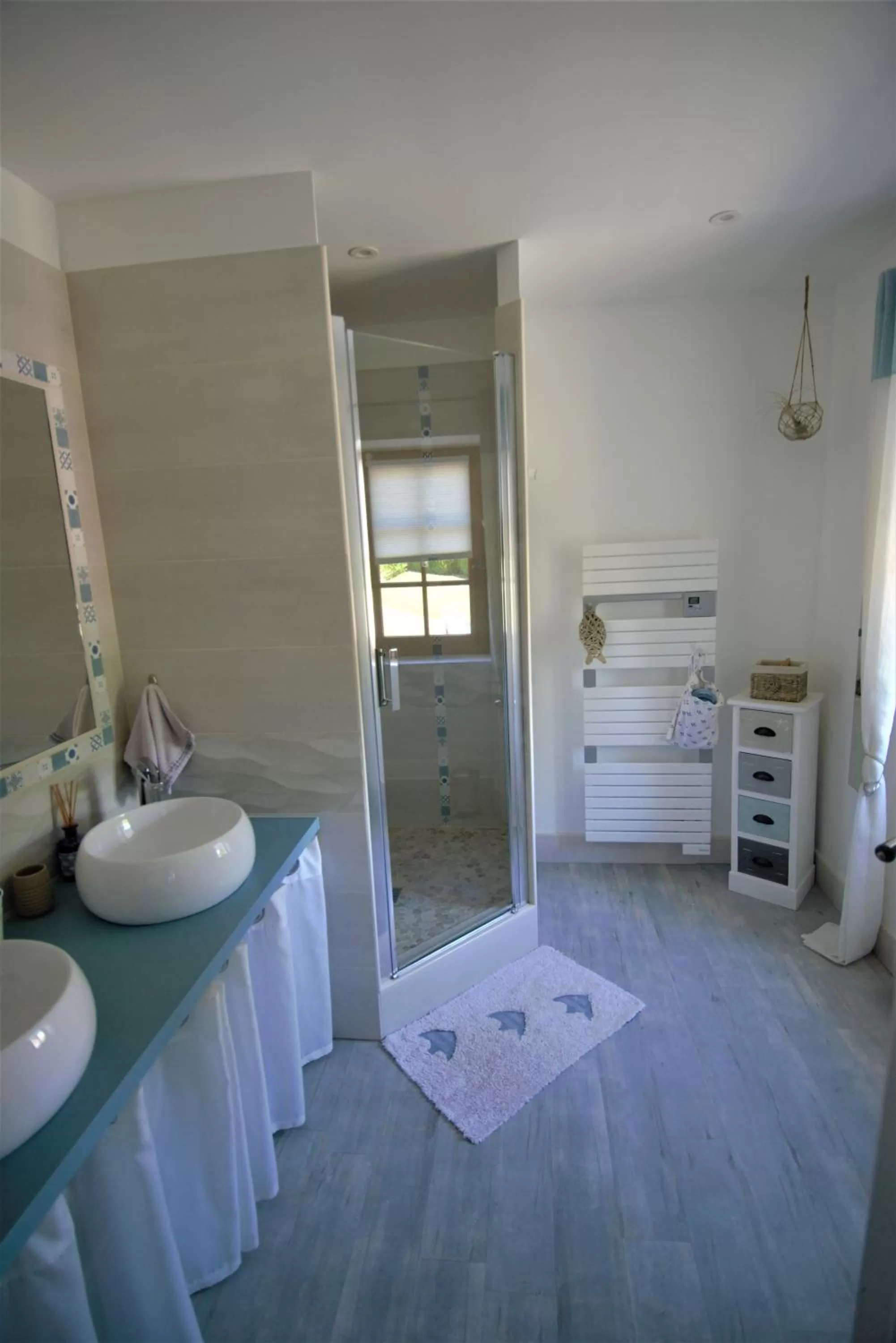 Bathroom in B&B Des Histoires d'Anges - Côté Jardin - Accueil Vélo