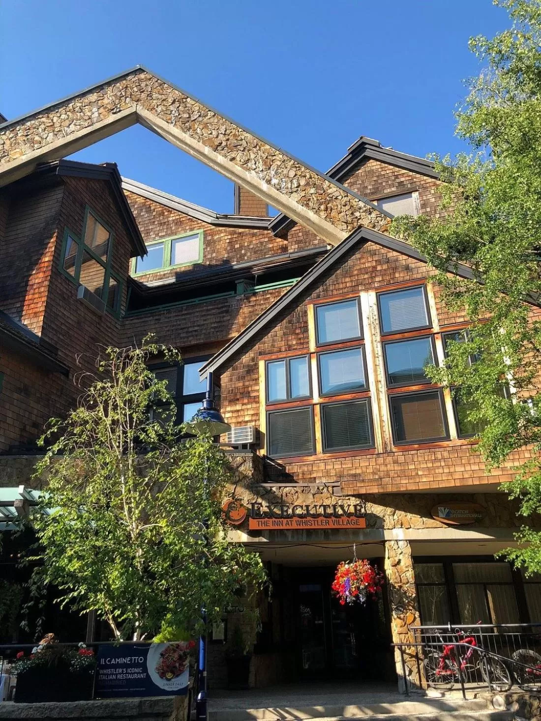 Property building in Executive Inn Whistler