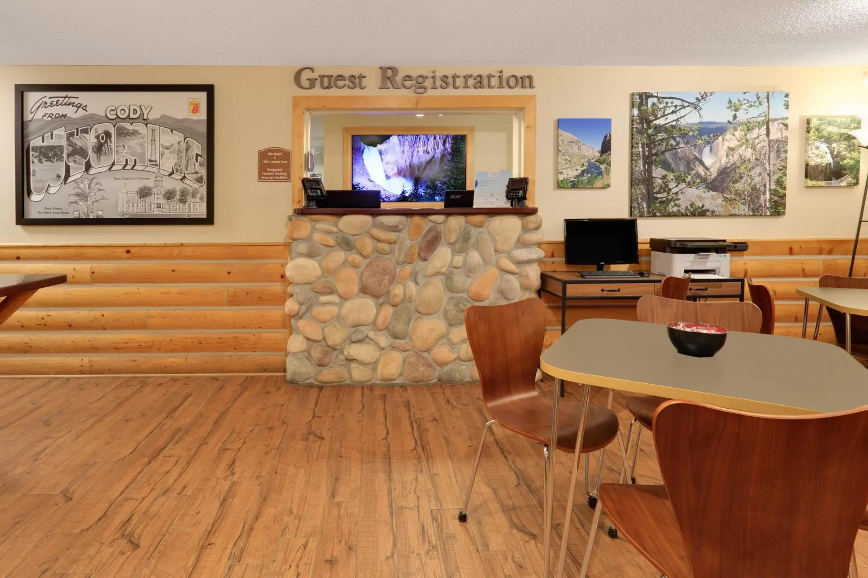 Meeting/conference room in Super 8 by Wyndham Cody