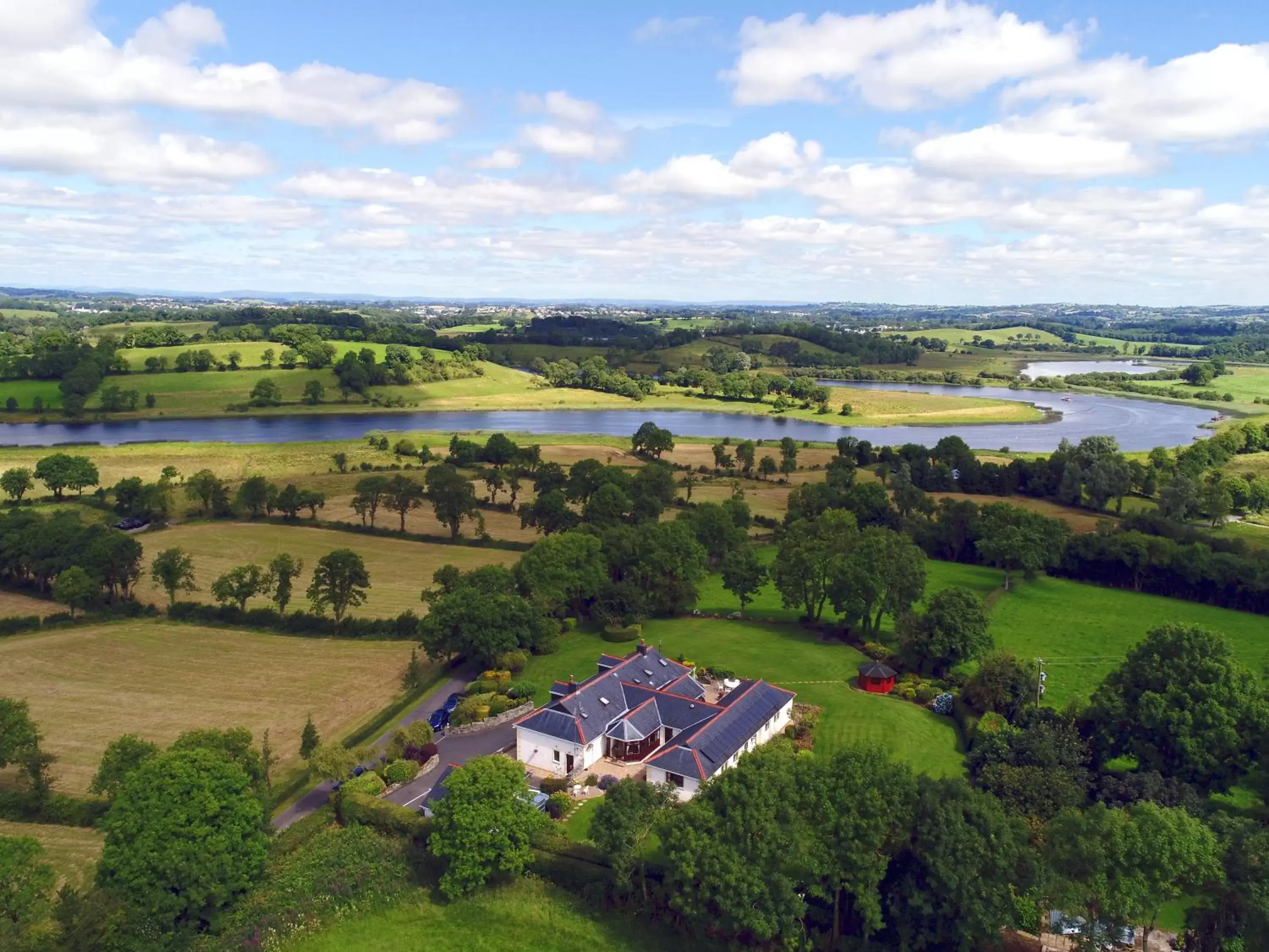 Natural landscape, Bird's-eye View in Willowbank House