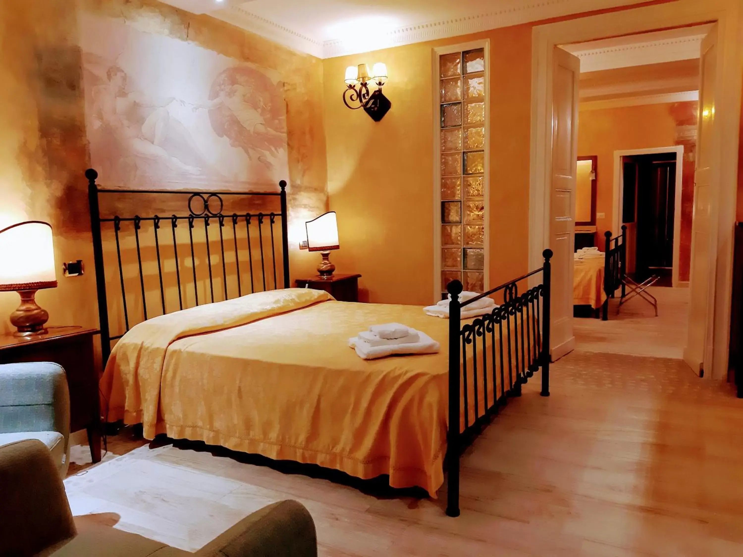 Photo of the whole room, Bed in Hotel Villa Antica Tropea