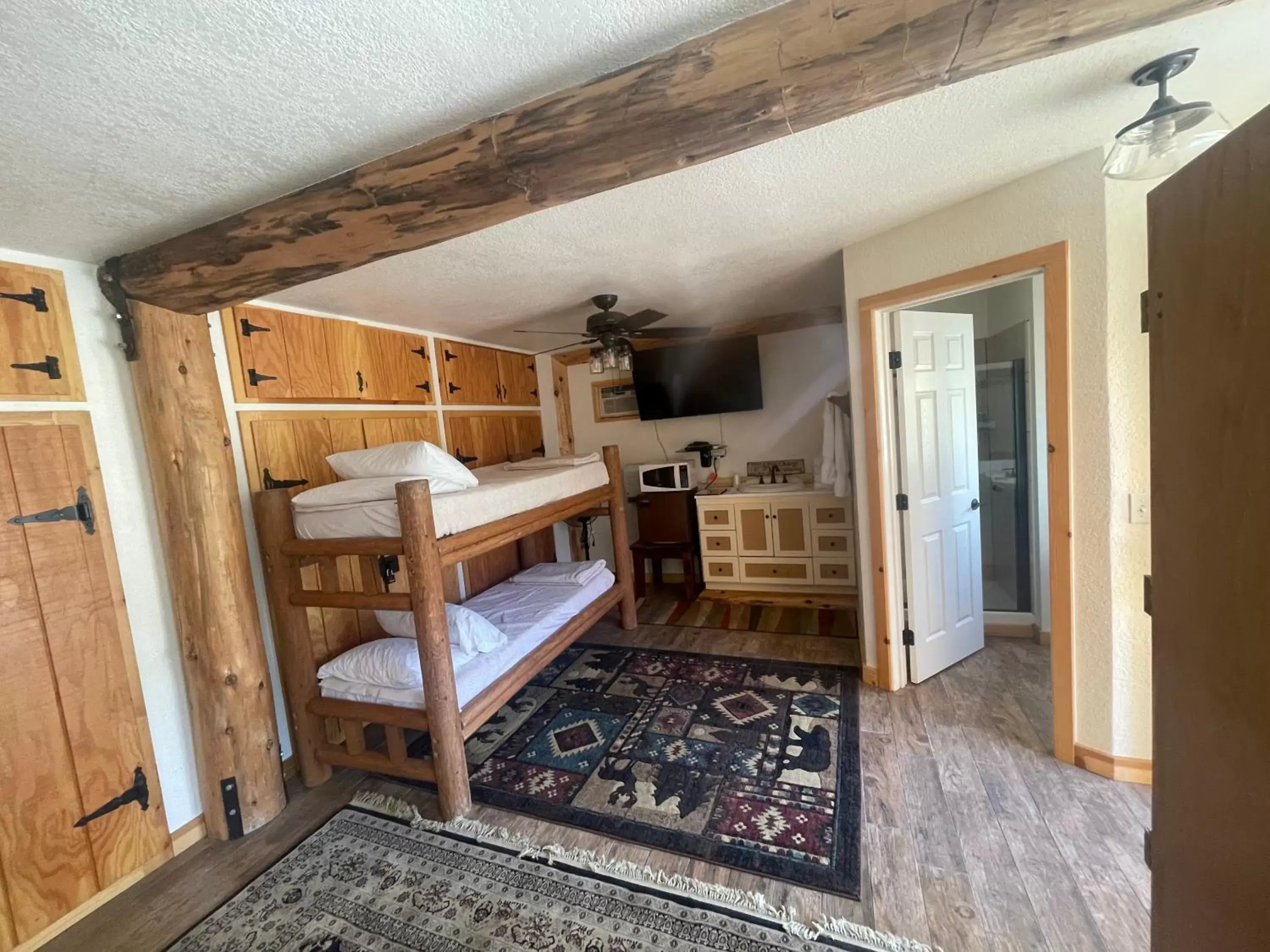 Bunk Bed in Sierra Woods Lodge