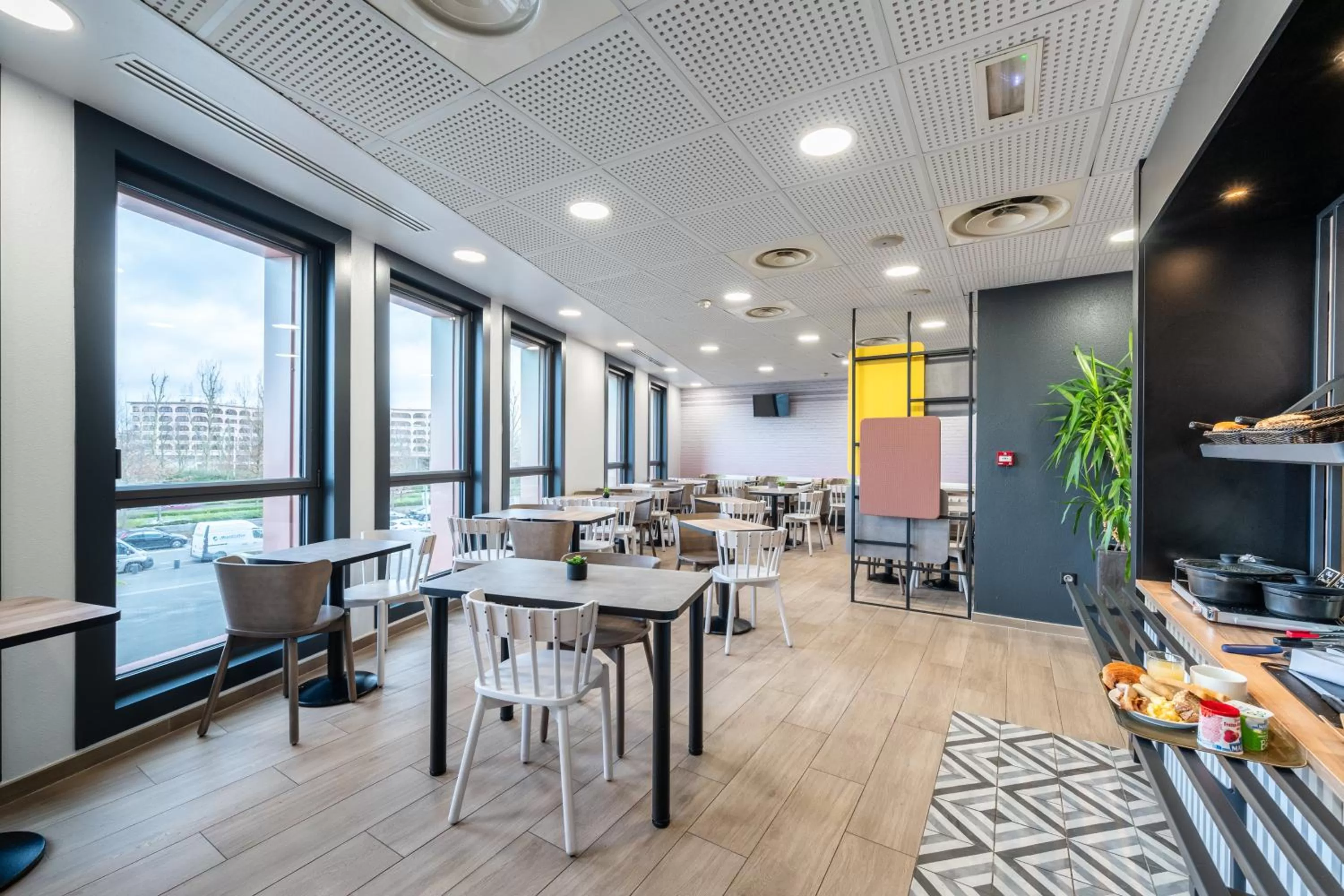 Buffet breakfast in B&B HOTEL Lille Grand Stade