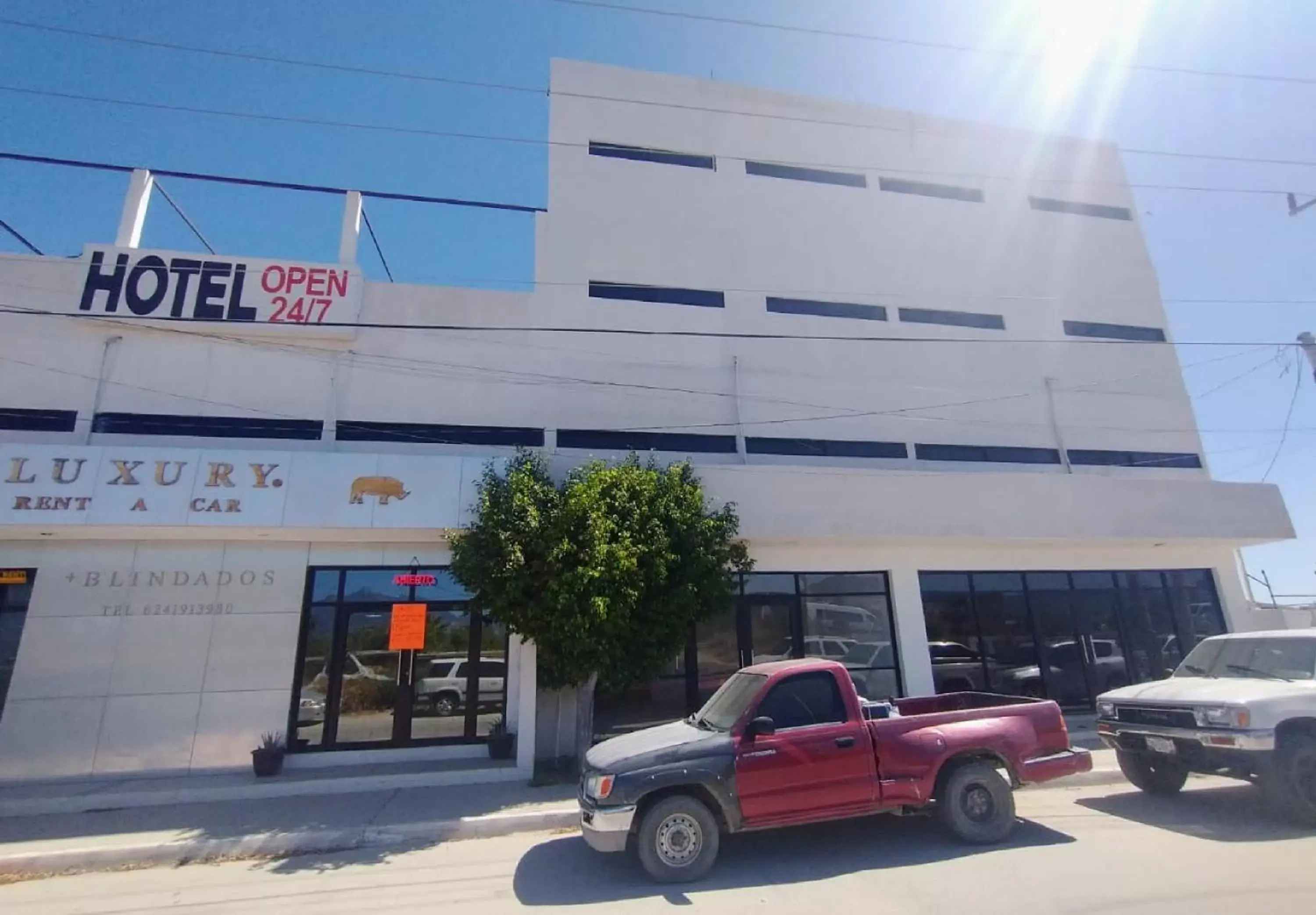 Facade/entrance, Property Building in OYO Hotel Aeropuerto, San José del Cabo