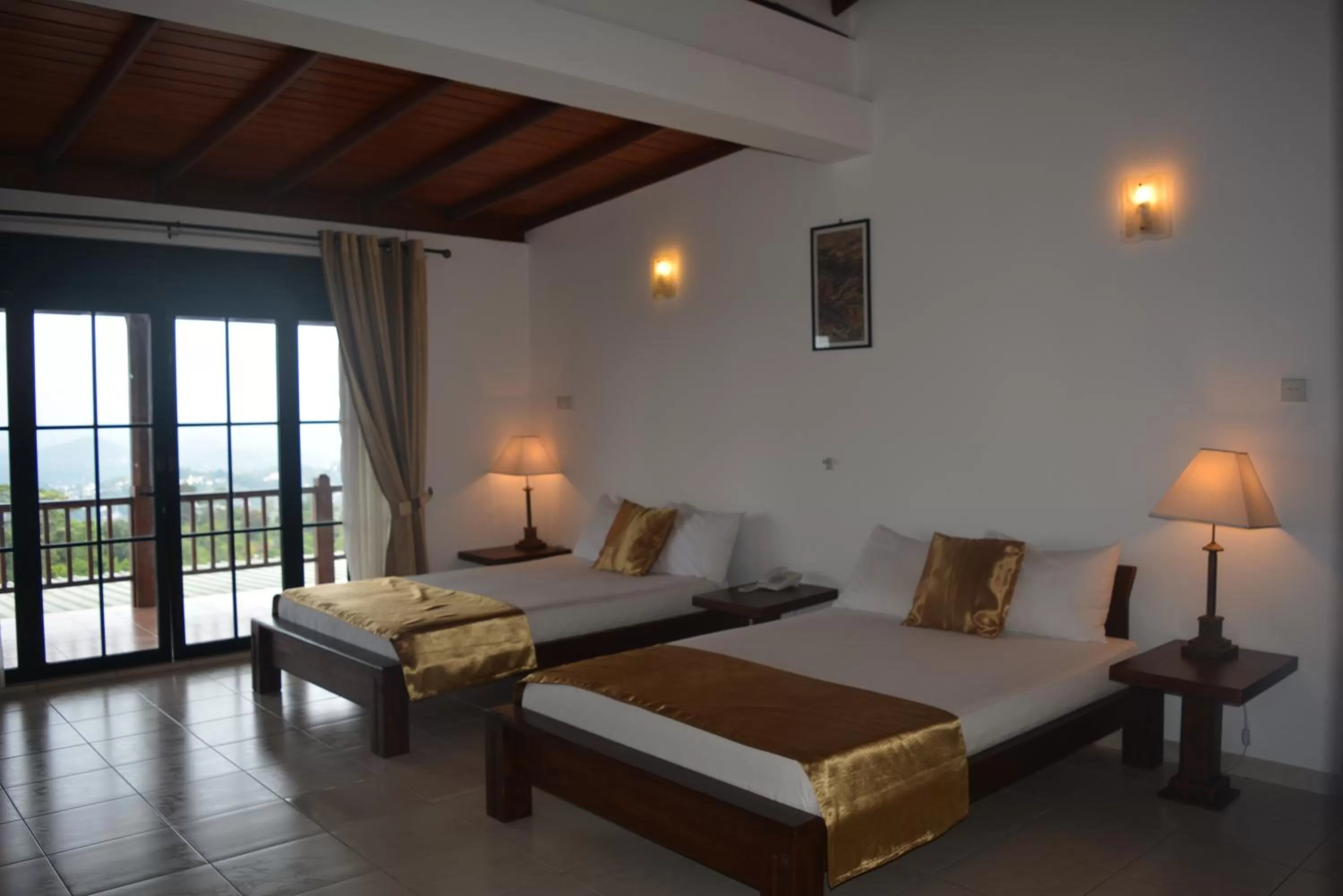 Bed in Kandy Unique Hotel