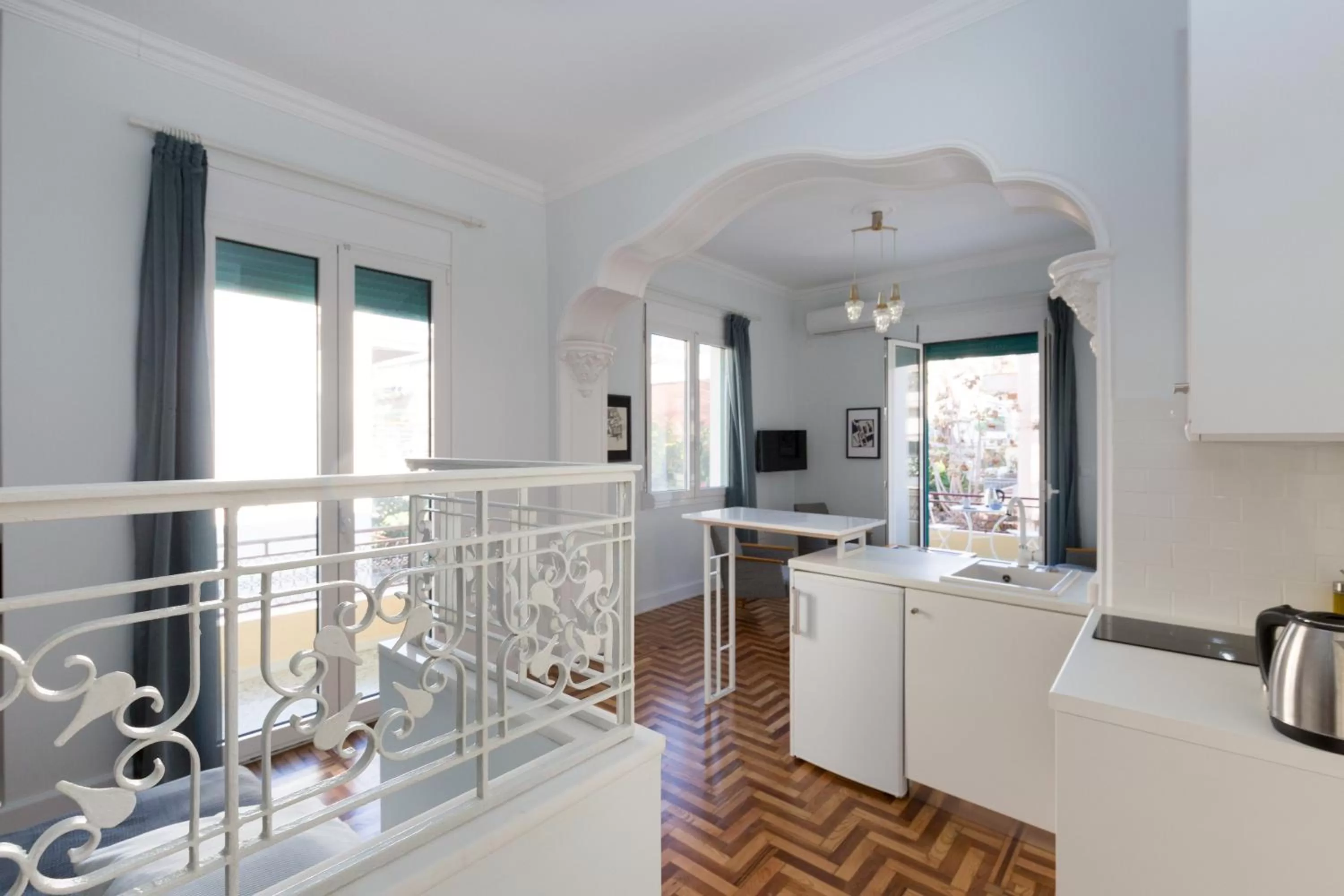 Troon of Athens Apartments