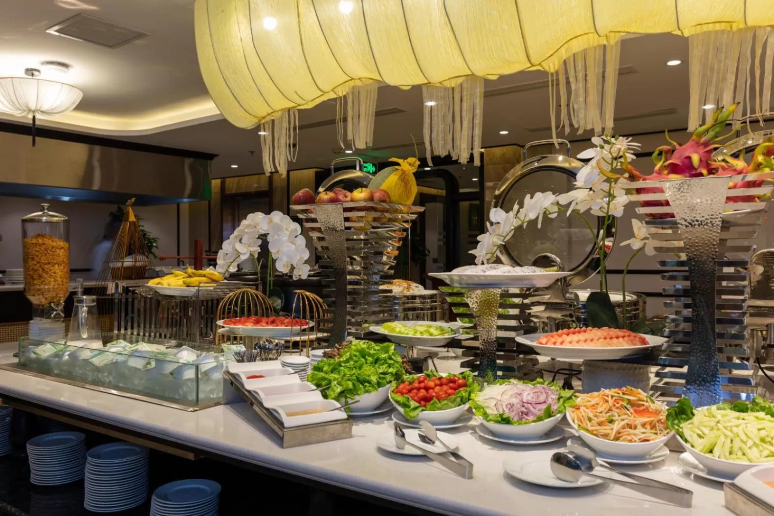 Food and drinks in FTE Ba Dinh Hotel