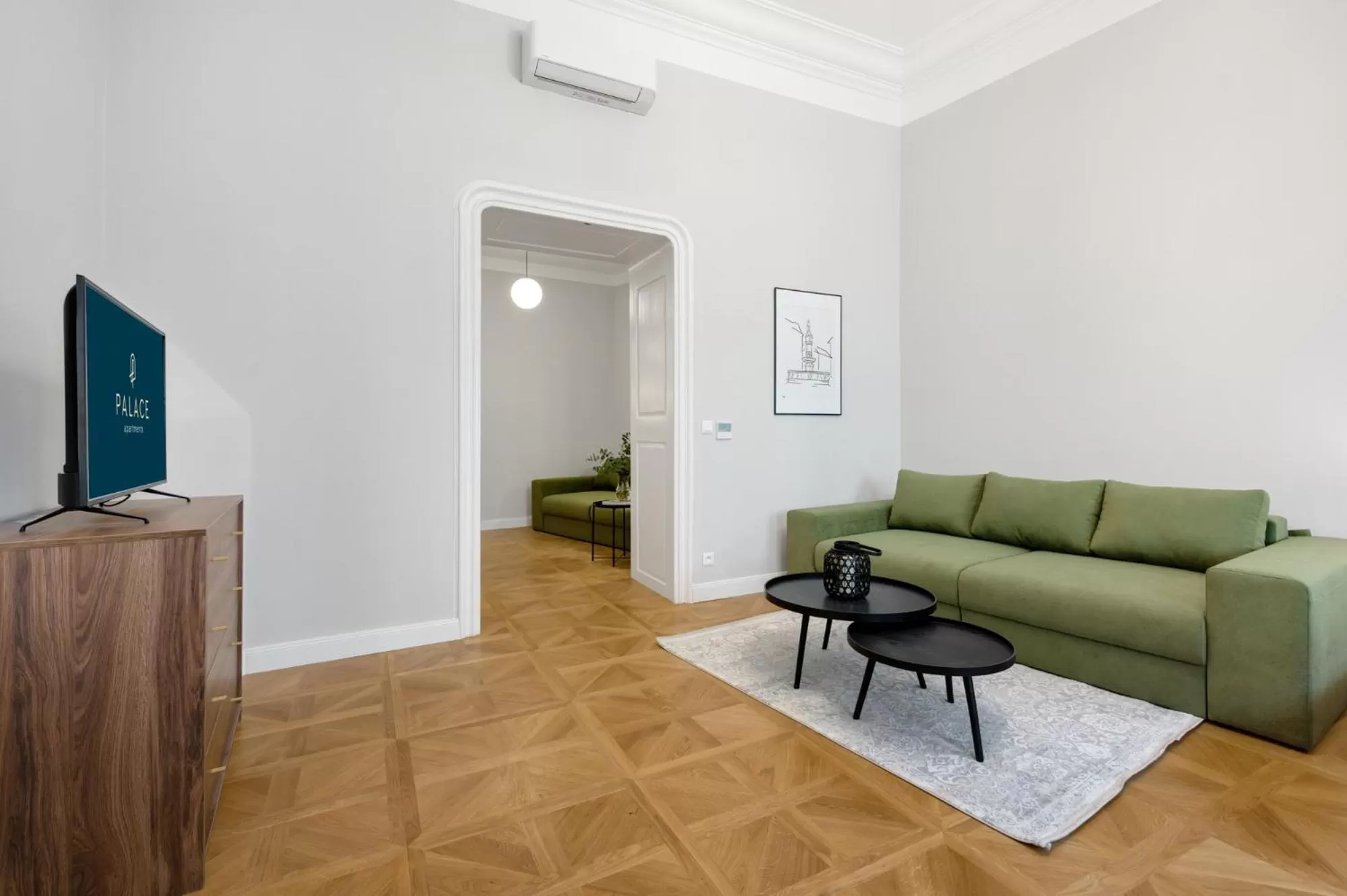 TV and multimedia in Palace Apartments