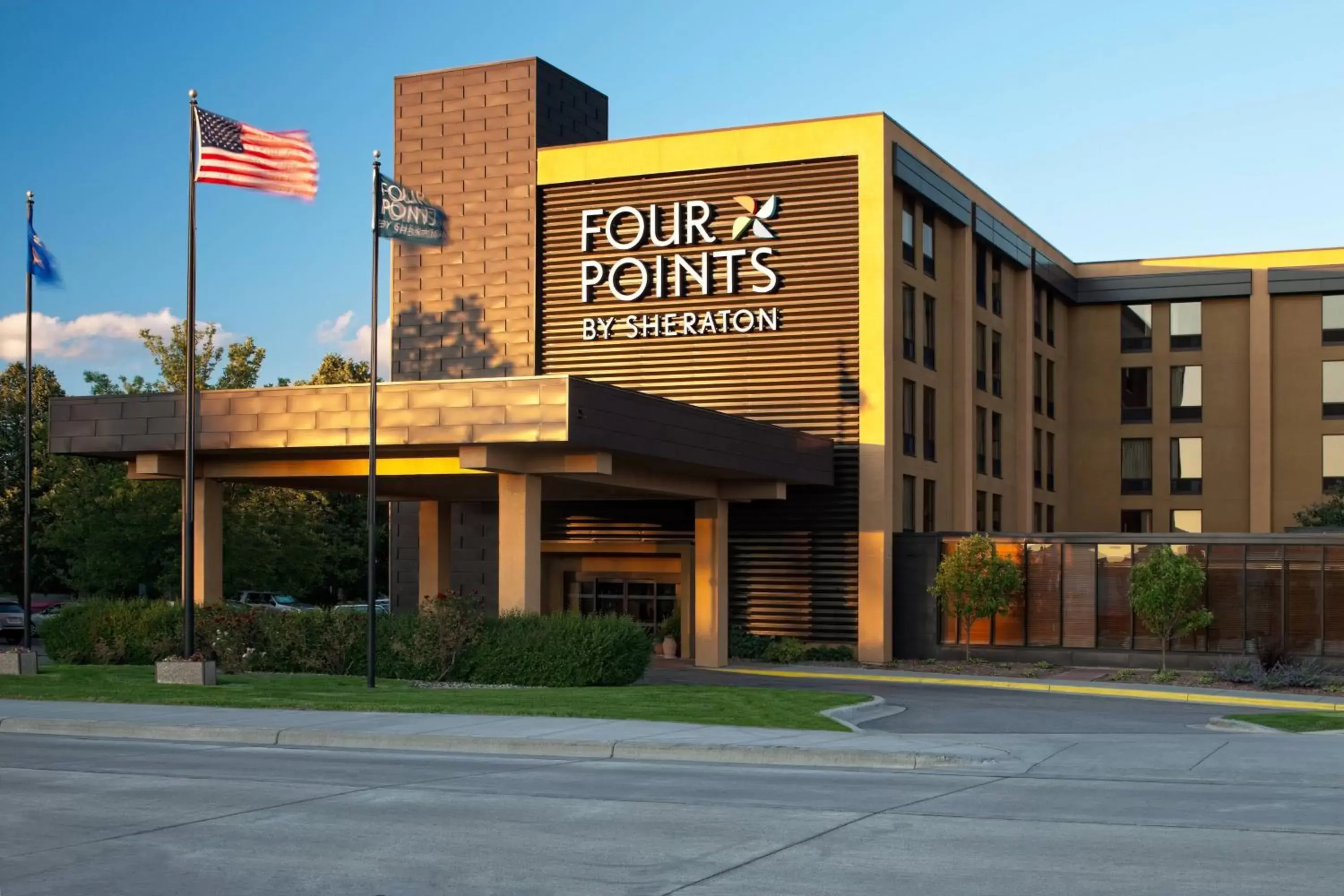 Property Building in Four Points by Sheraton Mall of America Minneapolis Airport