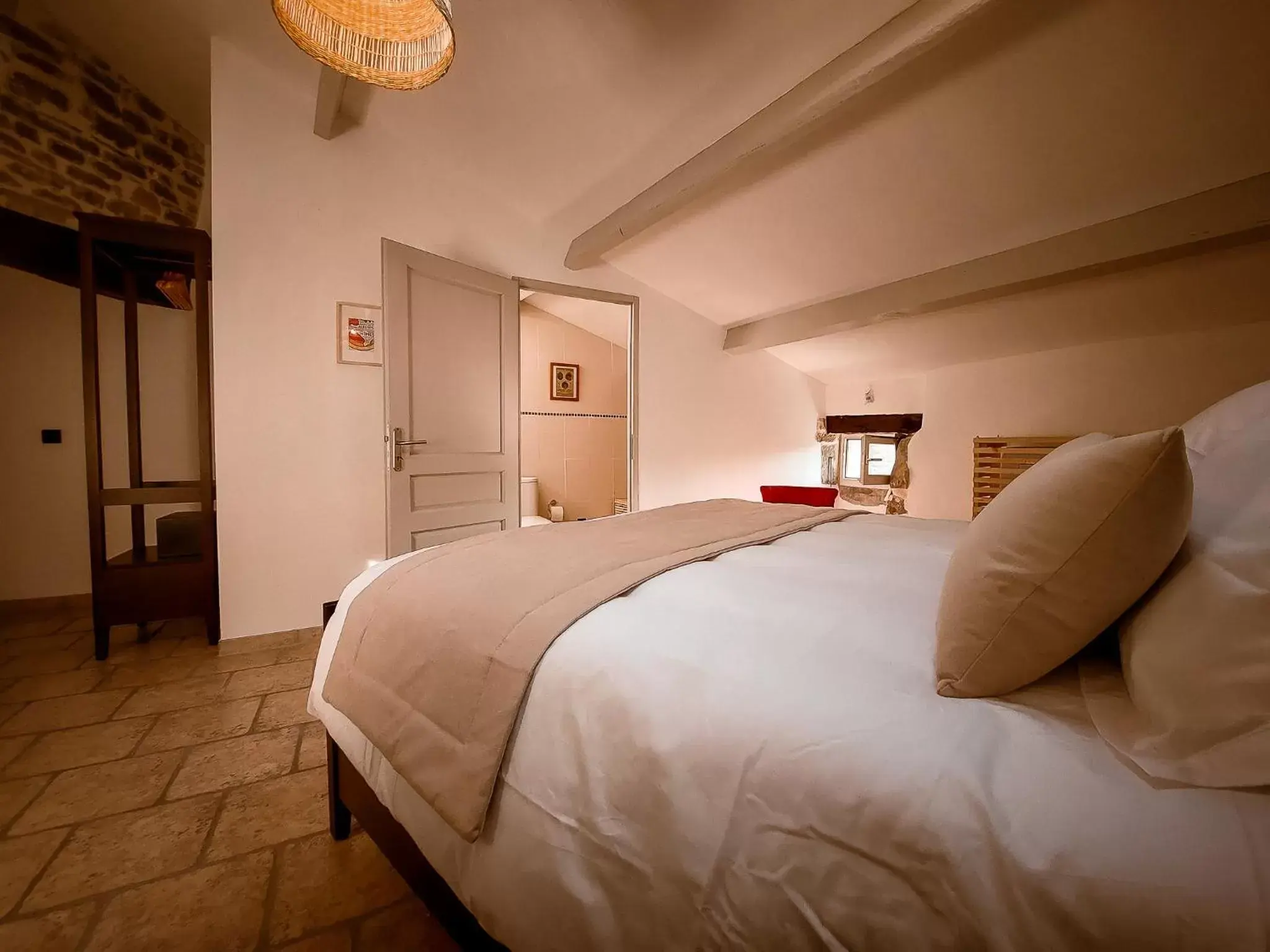 Photo of the whole room, Bed in Les Lauriers Roses - Maison d'Hôtes