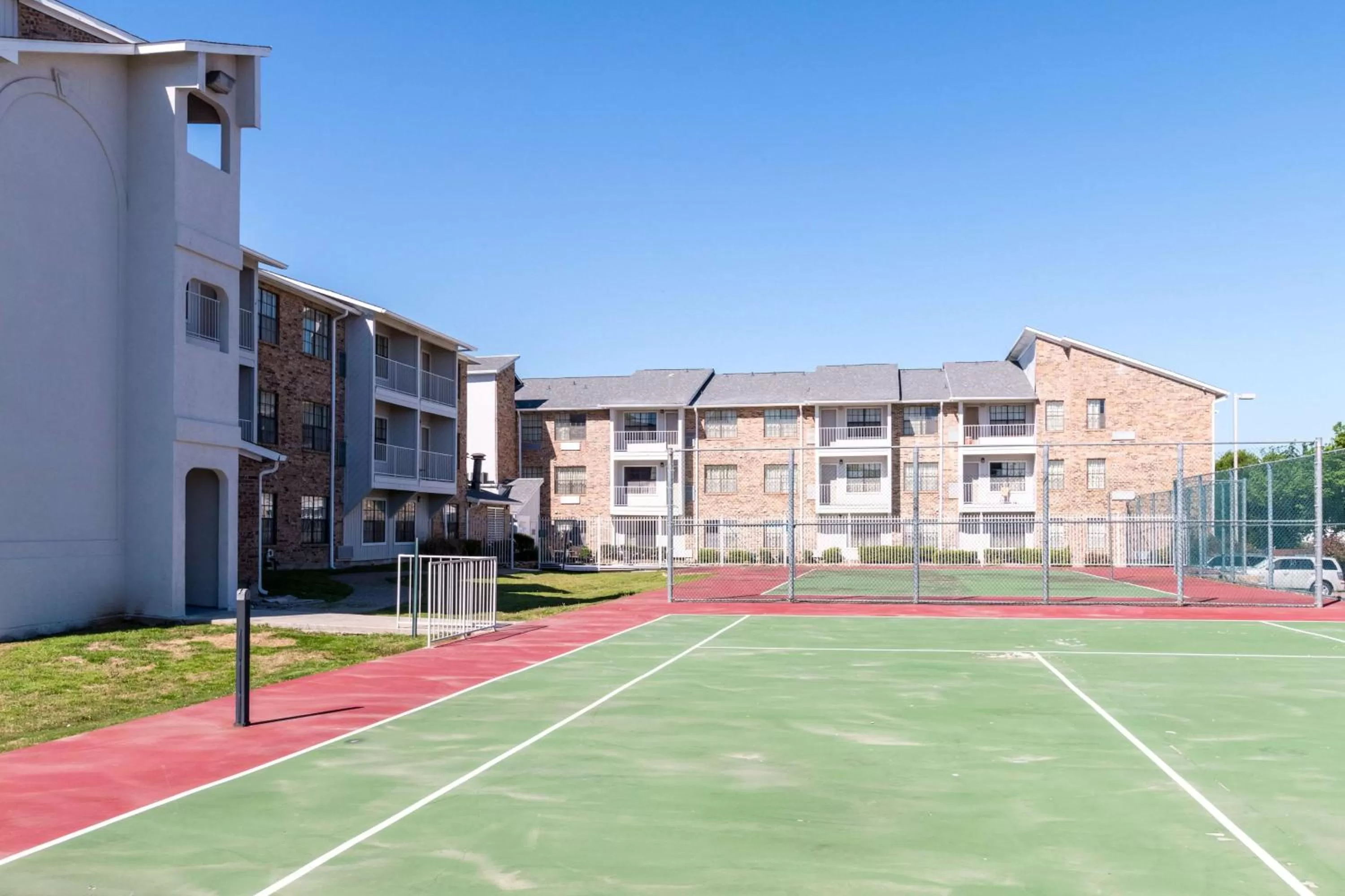 Day in Studio 6-Arlington, TX