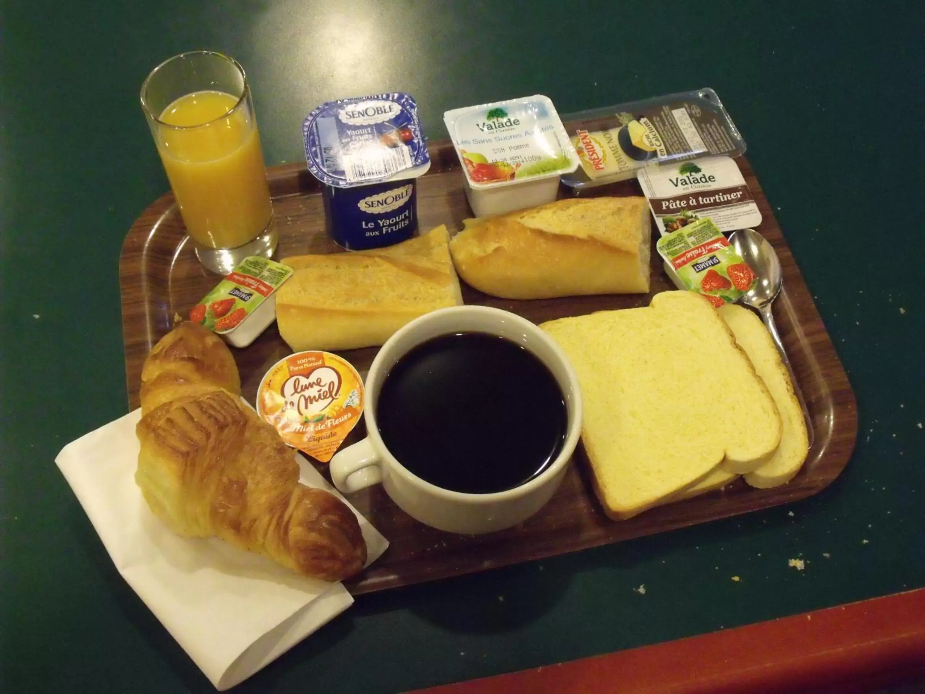 Food and drinks, Breakfast in Quick Palace Auxerre