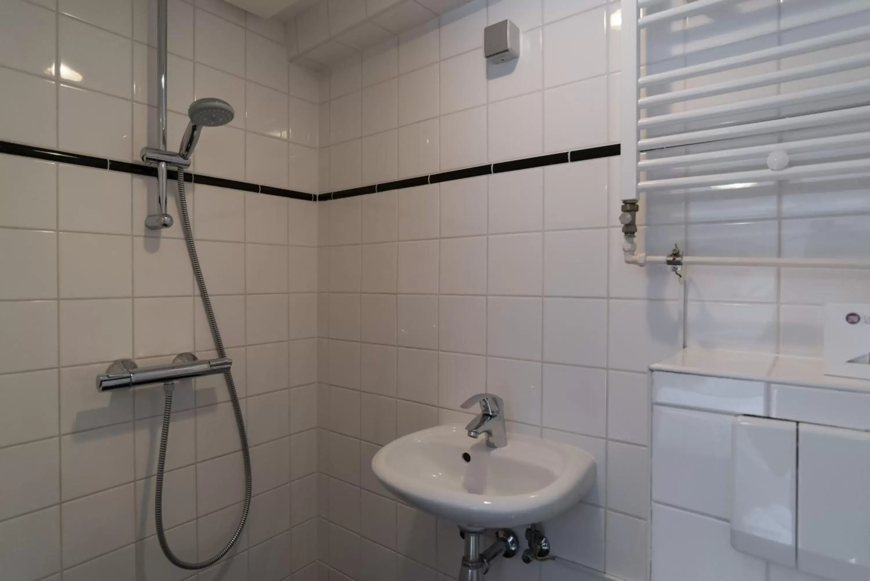 Bathroom in Westerpark Suites