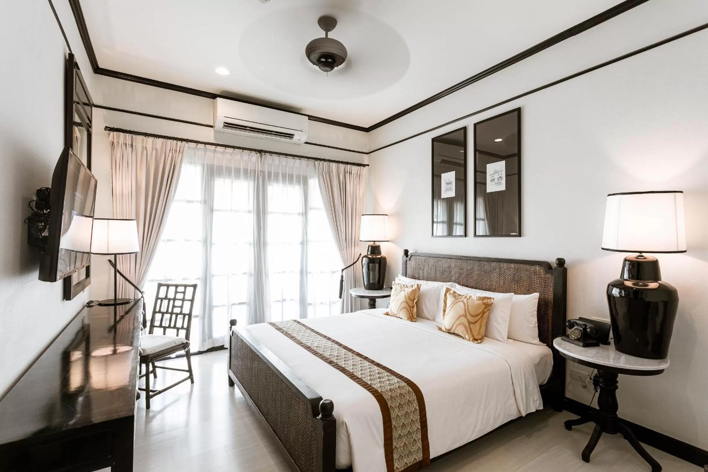 Bedroom, Bed in 99 The Heritage Hotel