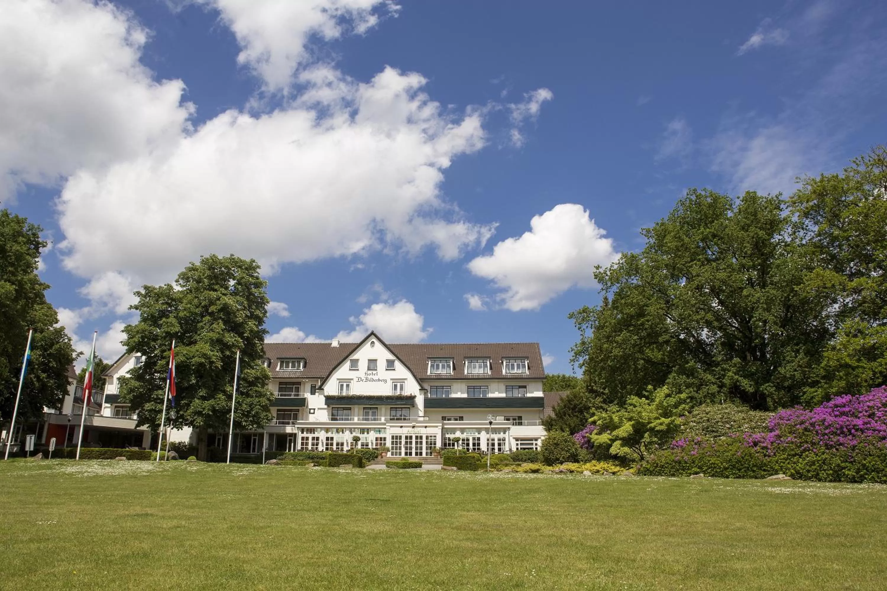 Facade/entrance in Hotel De Bilderberg