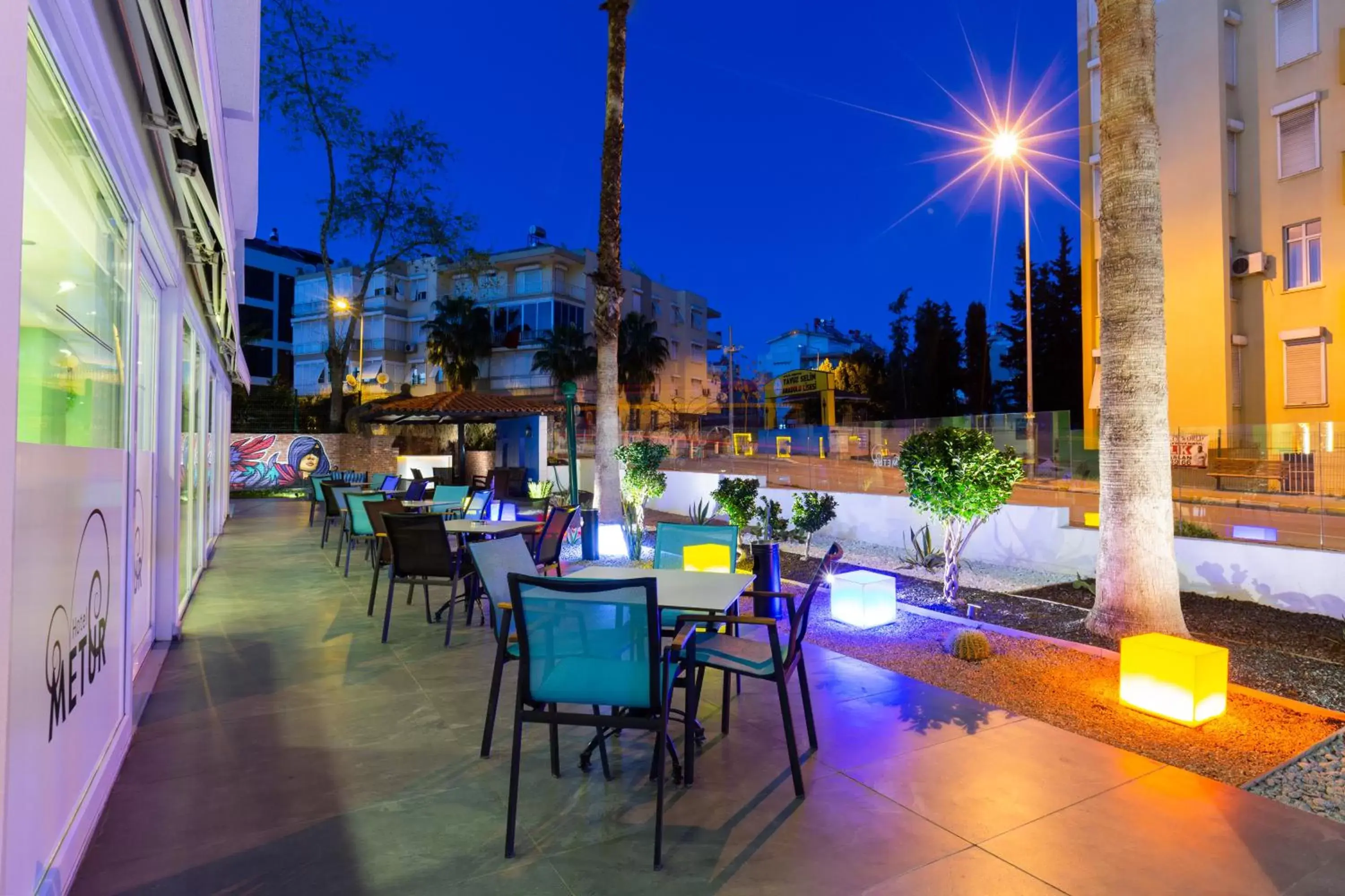 Patio, Restaurant/Places to Eat in Mene City Hotel