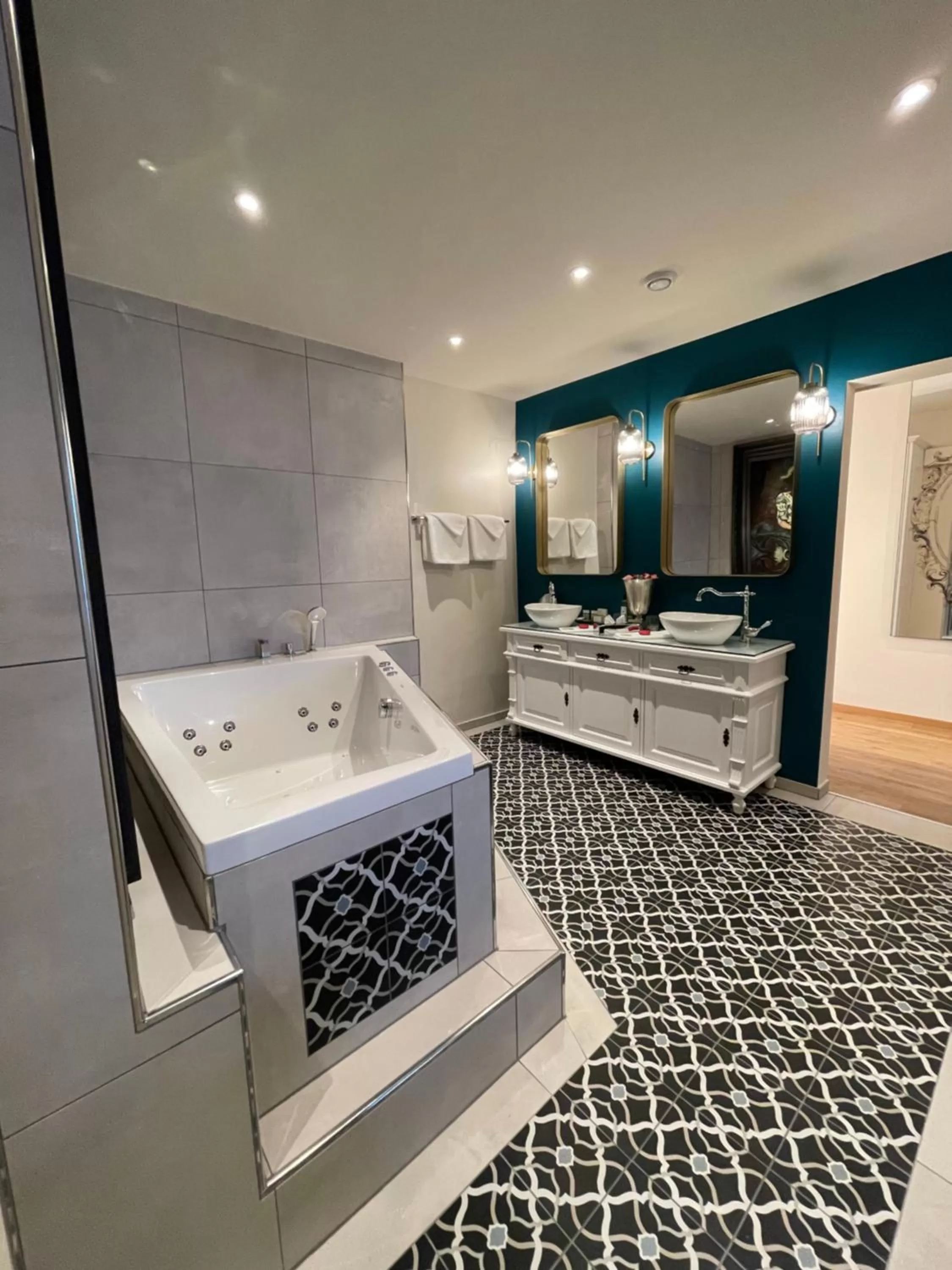 Bathroom in Hotel Murtenhof & Krone