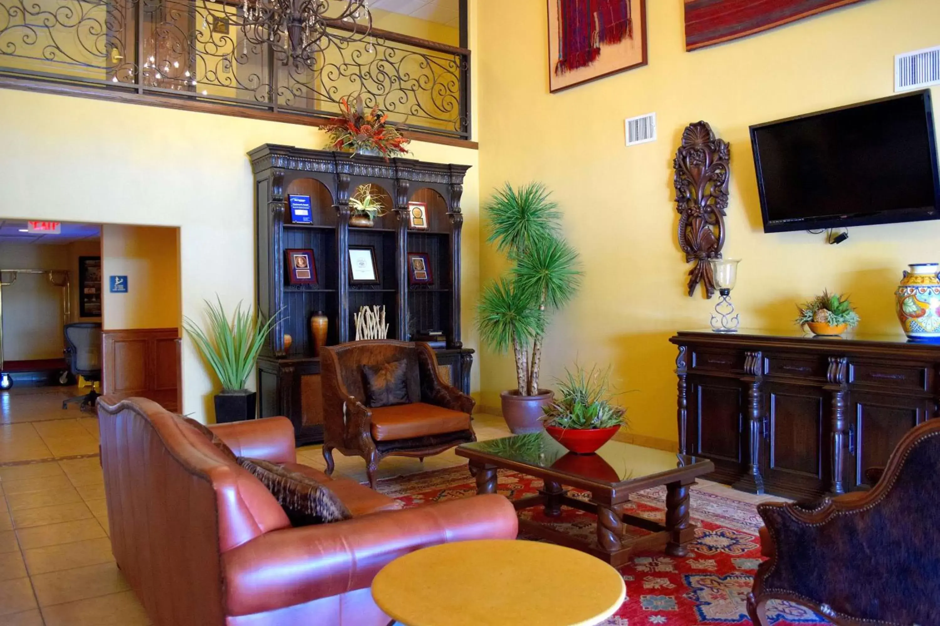 Lobby or reception, Seating Area in Best Western San Isidro Inn