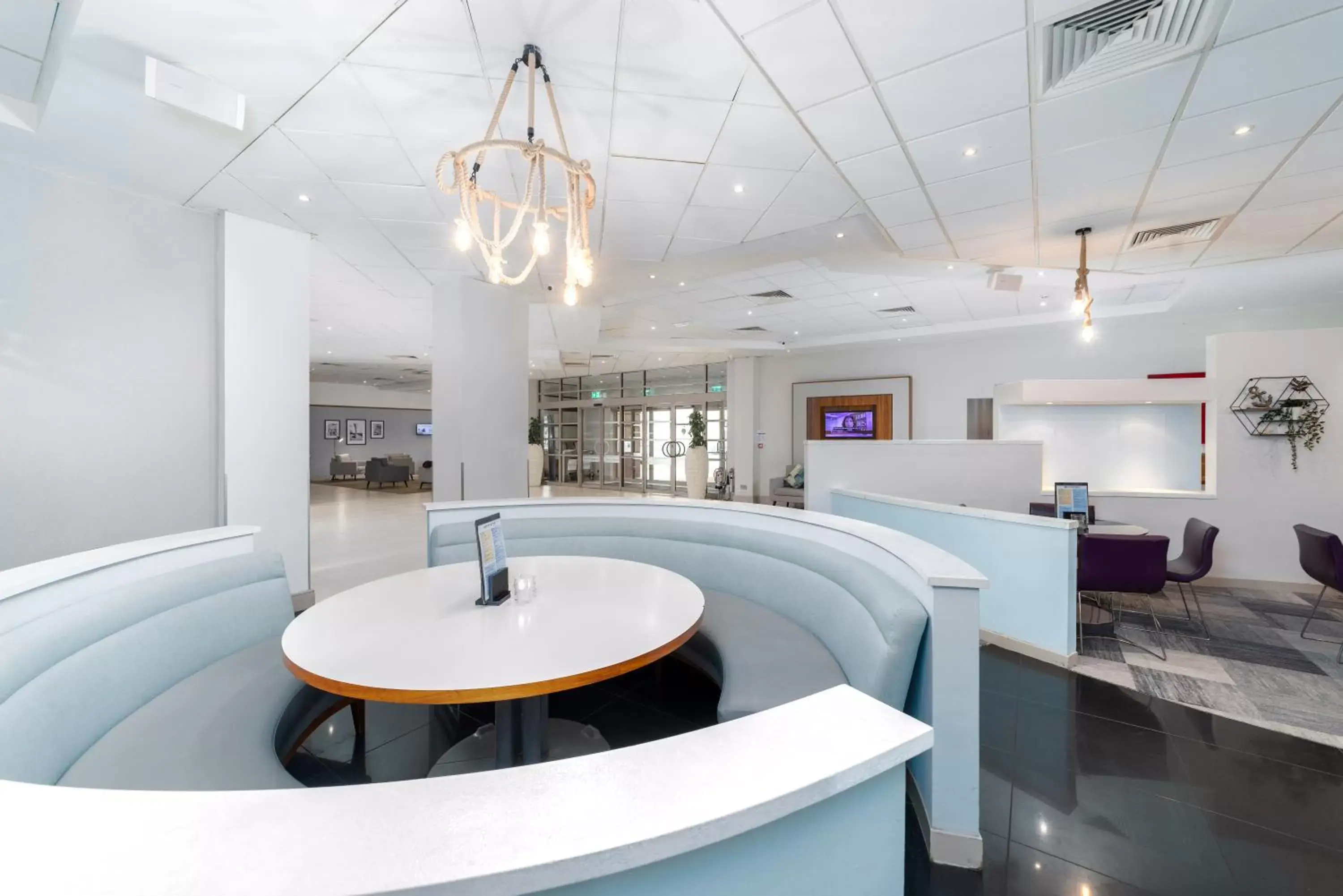 Lounge or bar, Lounge/Bar in Novotel Southampton