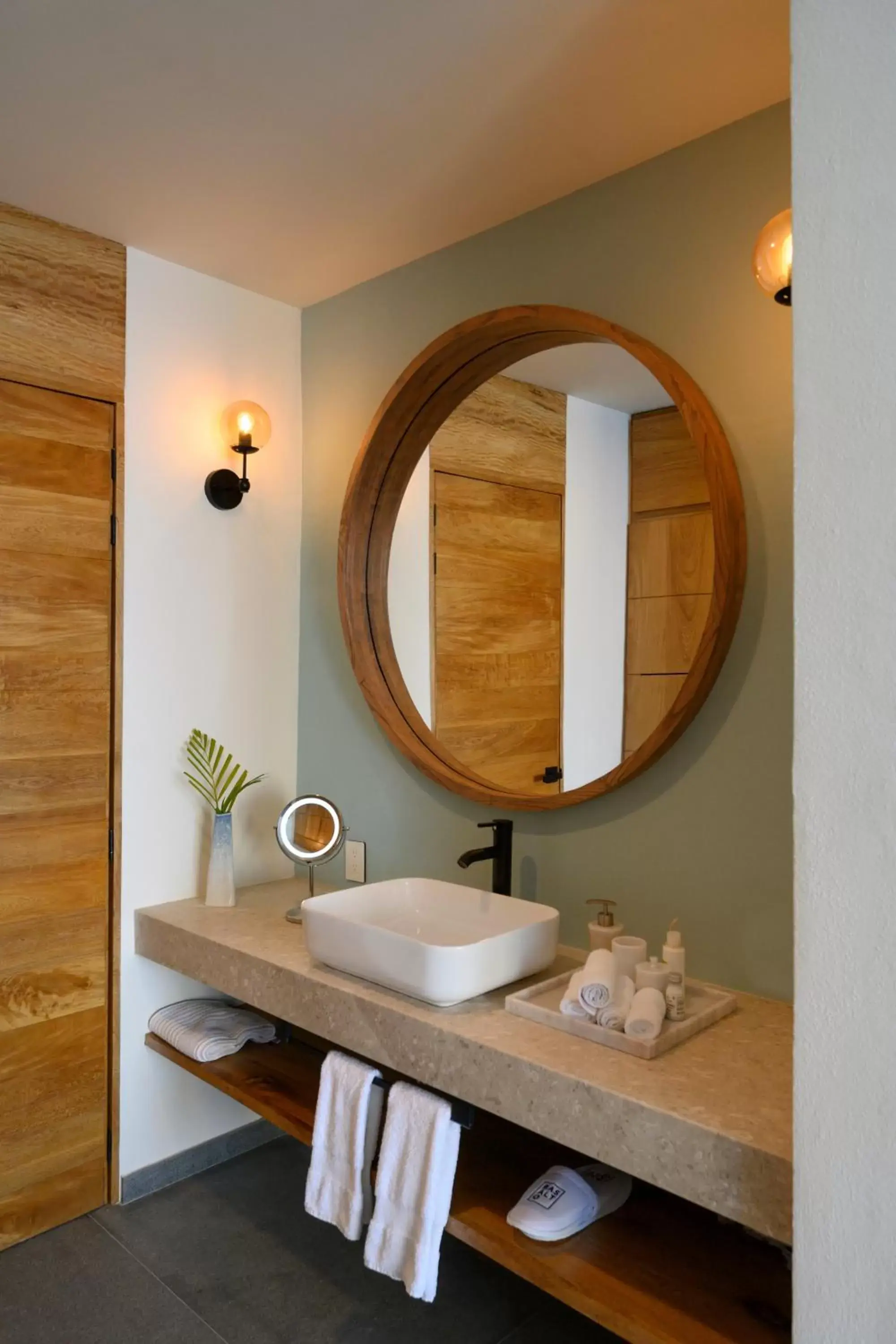 Bathroom in Hotel Basalto