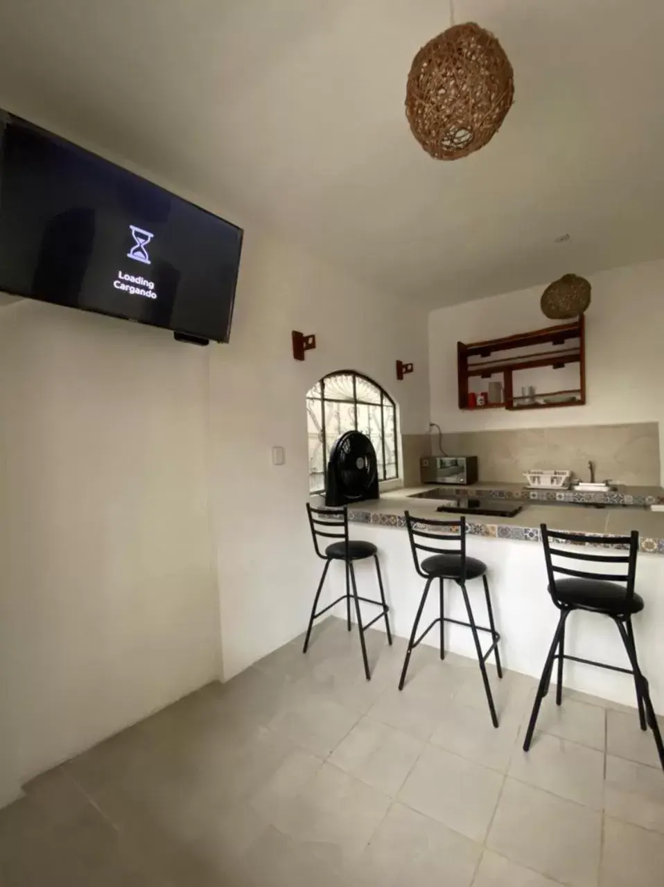 Kitchen or kitchenette, TV/Entertainment Center in Hotel Casa de luz Playa del Carmen