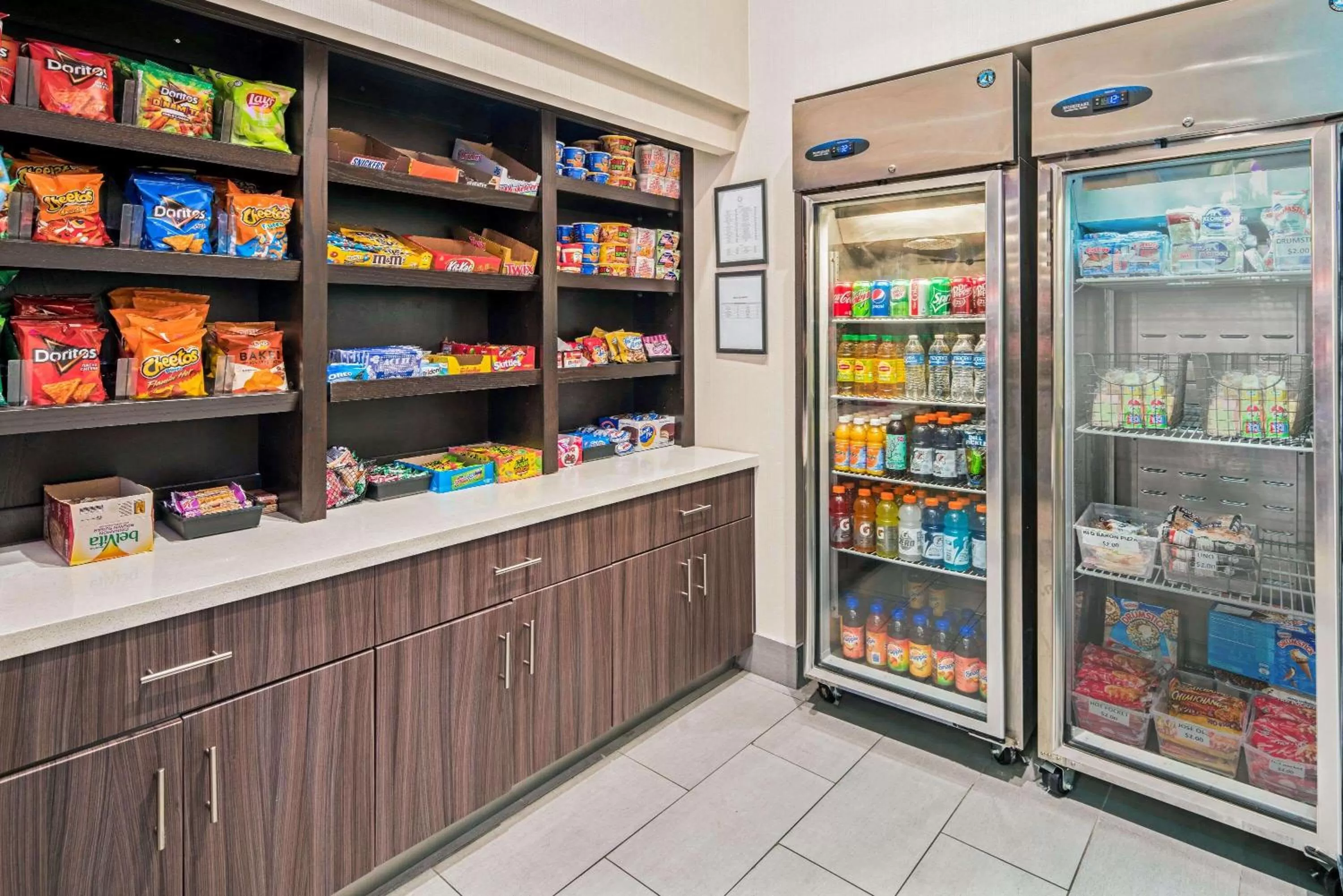 Restaurant/places to eat in La Quinta by Wyndham McAllen La Plaza Mall