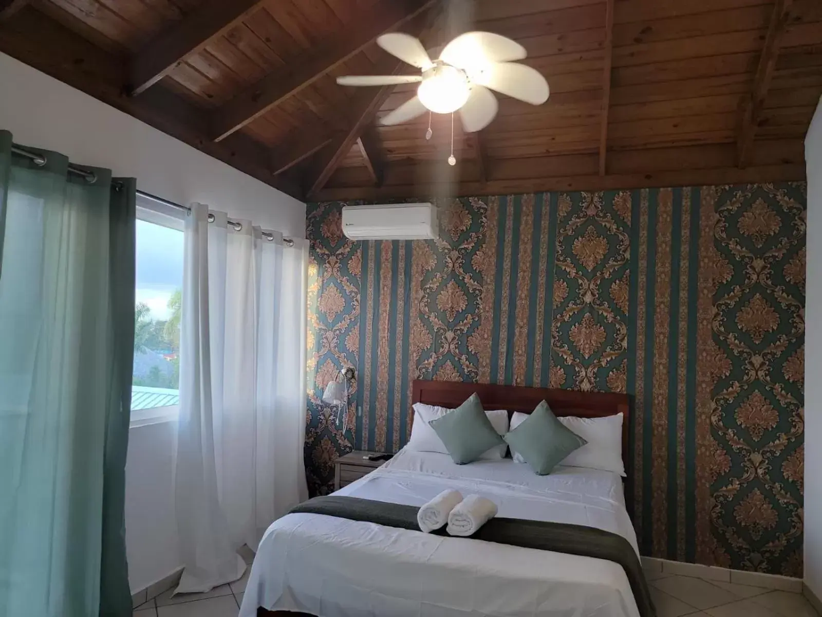 Bedroom, Bed in Hotel Sea Breeze Sosua