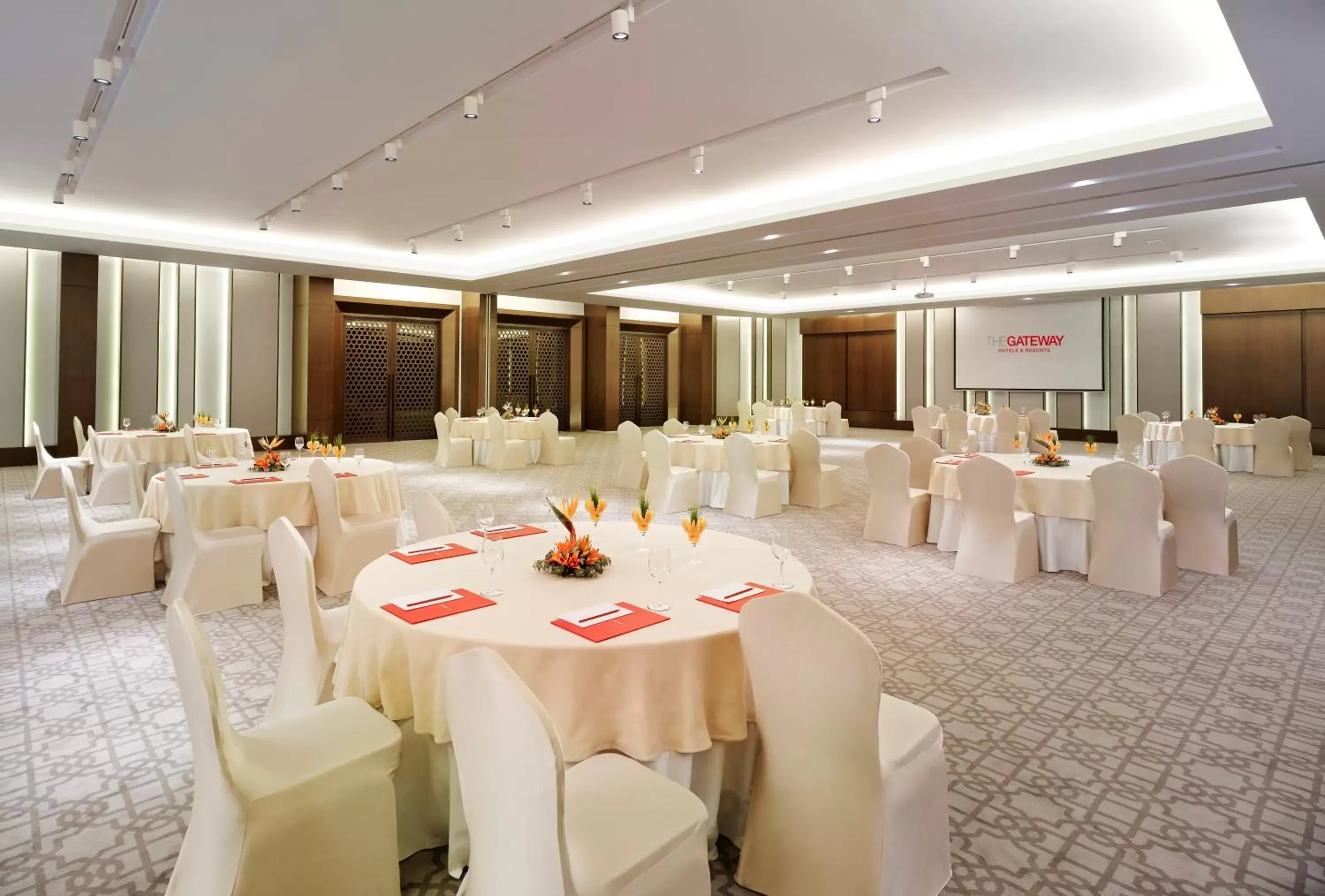 Banquet/Function facilities, Banquet Facilities in Vivanta Chennai IT Expressway OMR