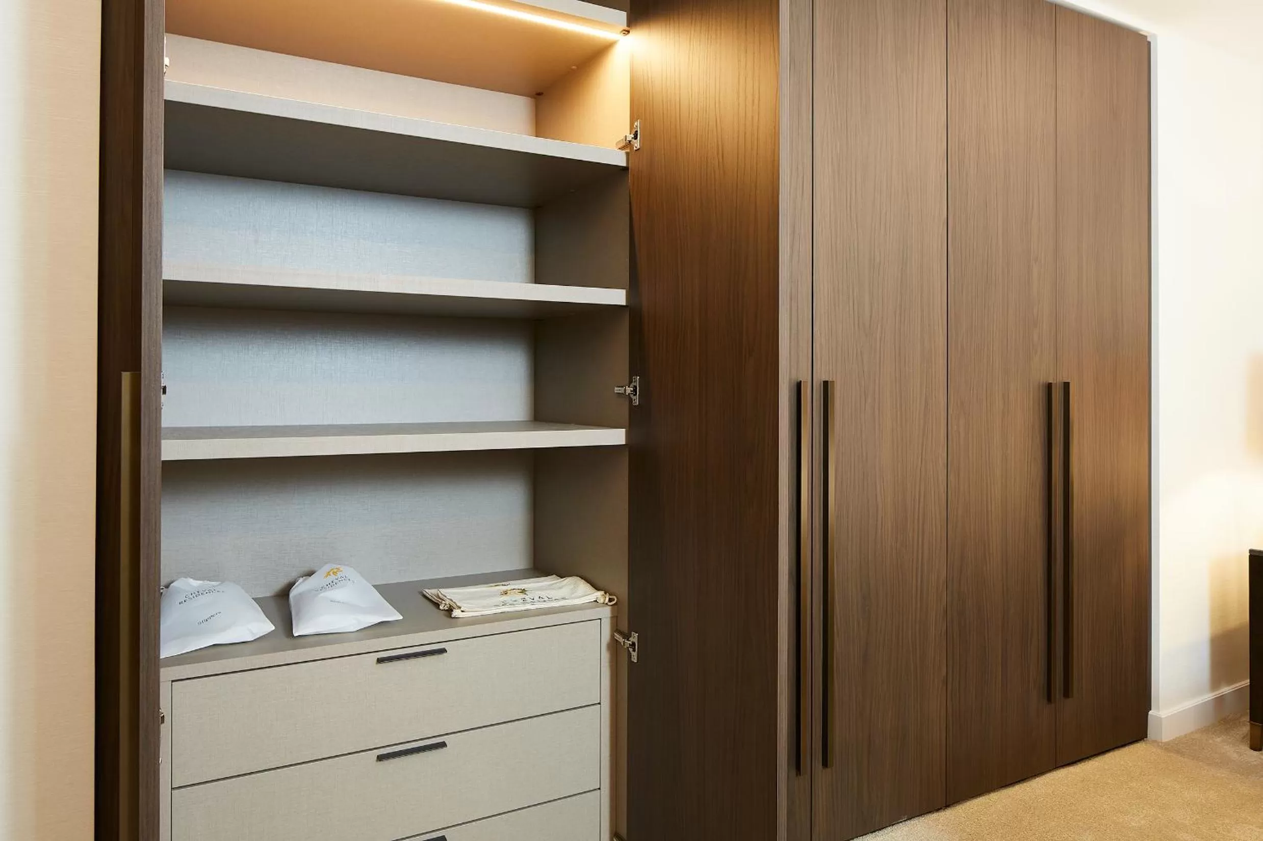 Bedroom, Bed in Cheval Gloucester Park at Kensington