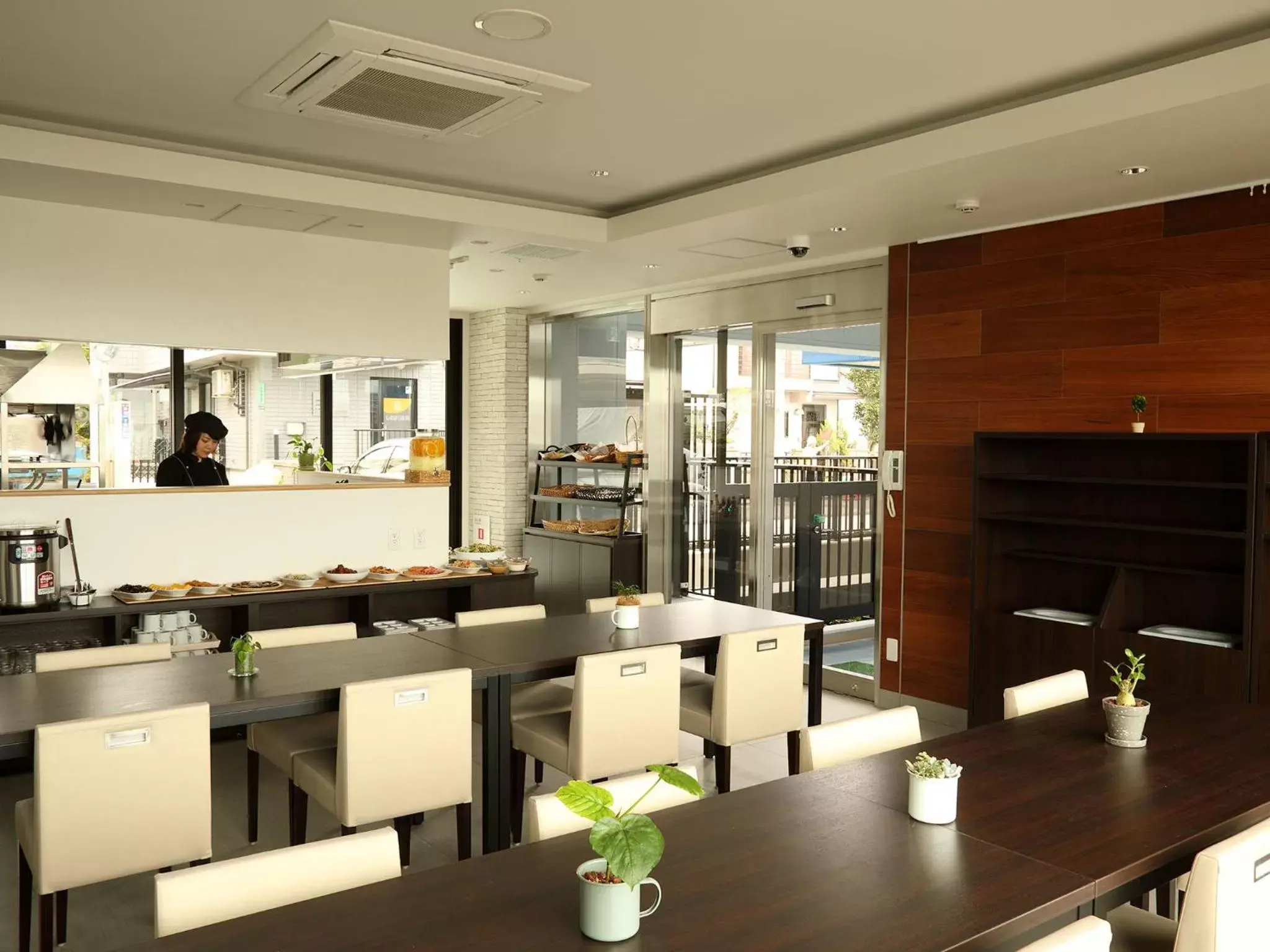 Restaurant/Places to Eat in Tokyo City View Hotel Tabata Station