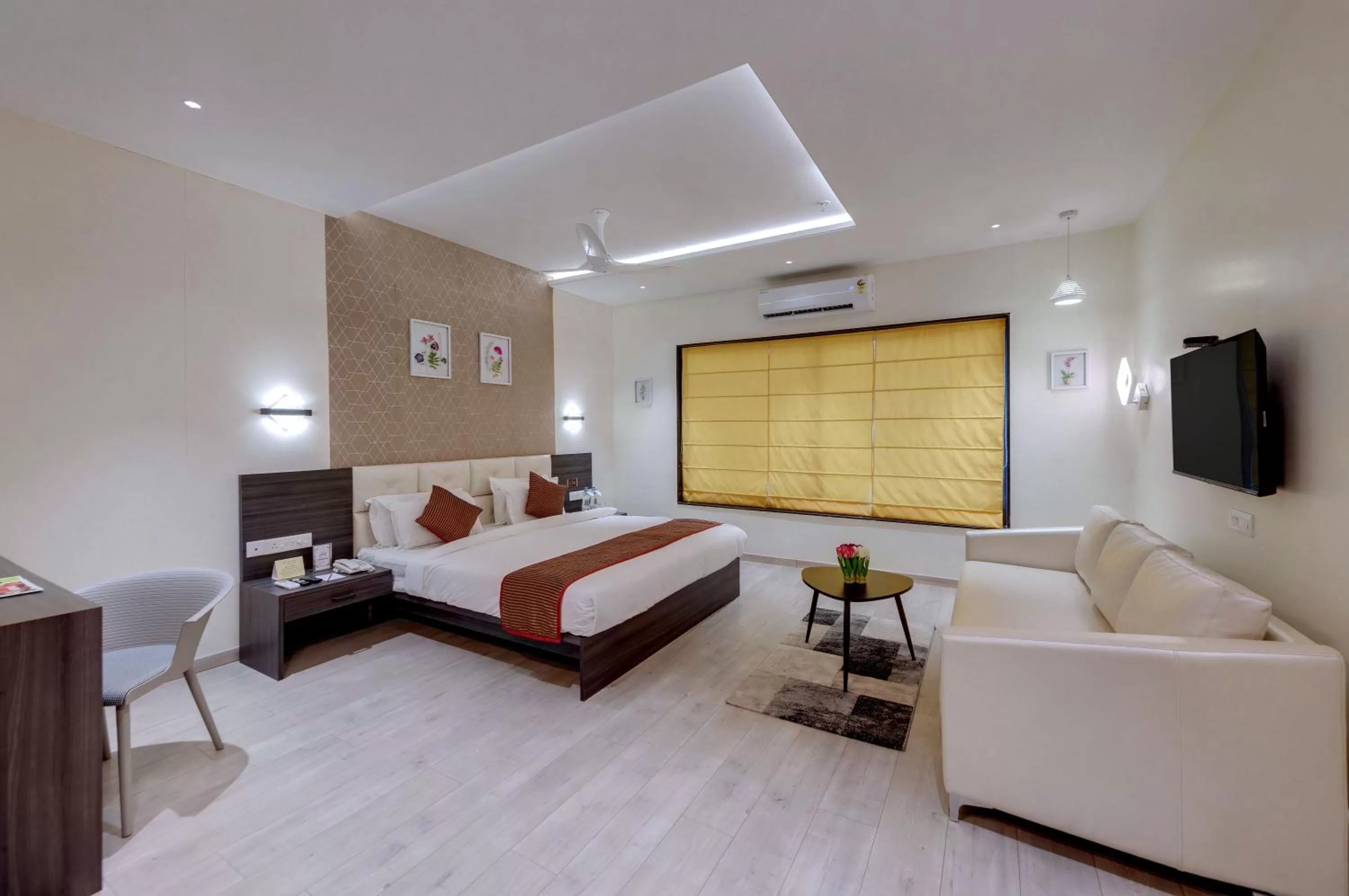 View (from property/room), Bed in Grand Fortune Beacon, Ichalkaranji