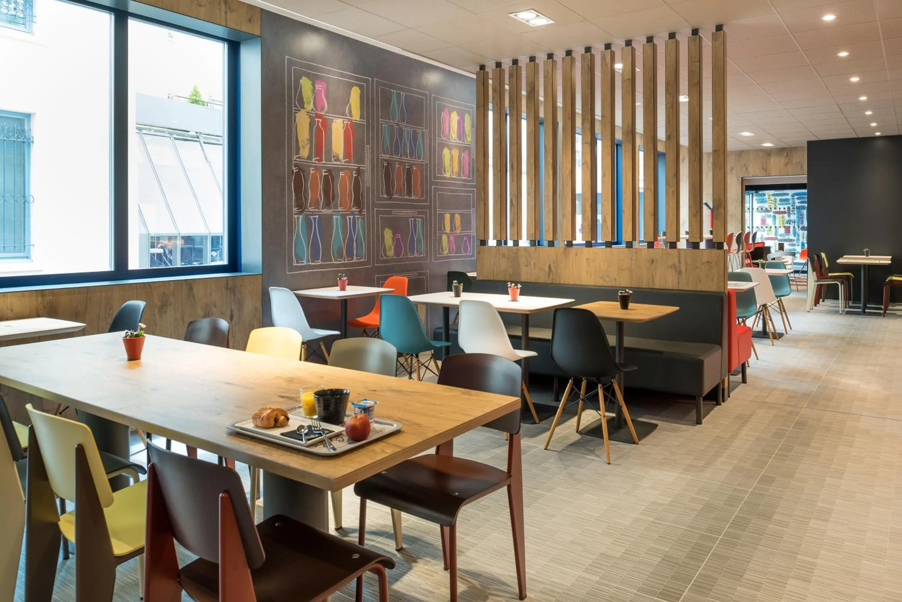 Buffet breakfast in ibis Saint Germain en Laye Centre