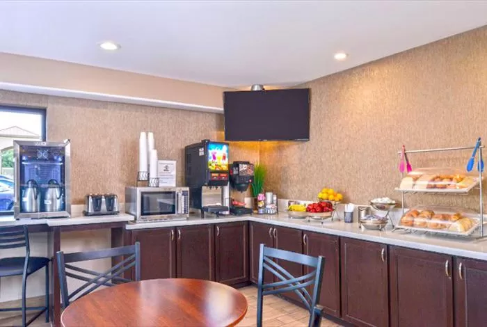 Continental breakfast in Americas Best Value Inn-Near NRG Park/Medical Center