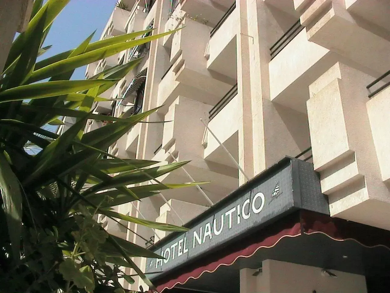 Facade/entrance in Hotel Nautico