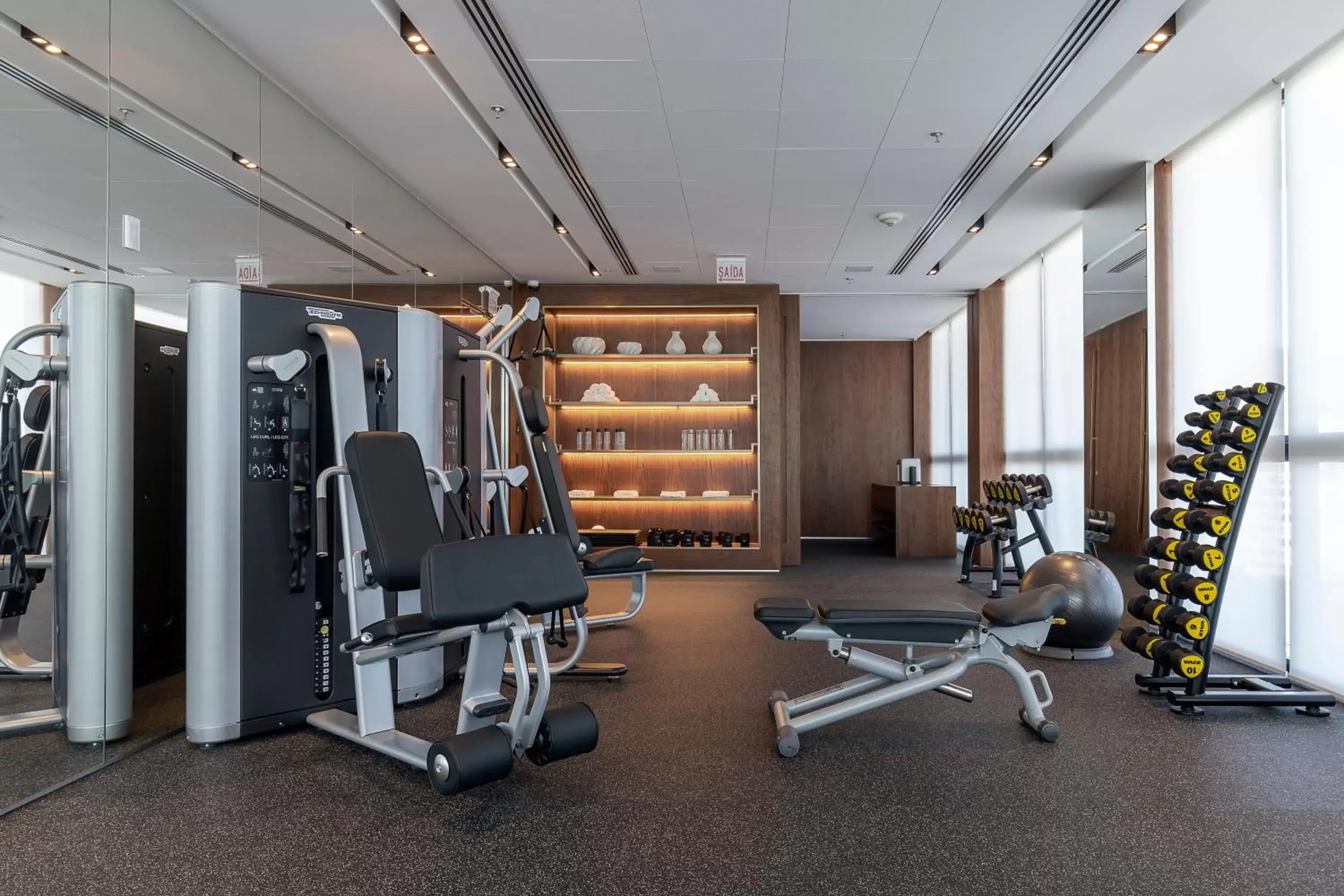 Fitness centre/facilities in LK Design Hotel Florianópolis Fitness centre/facilities in LK Design Hotel Florianópolis