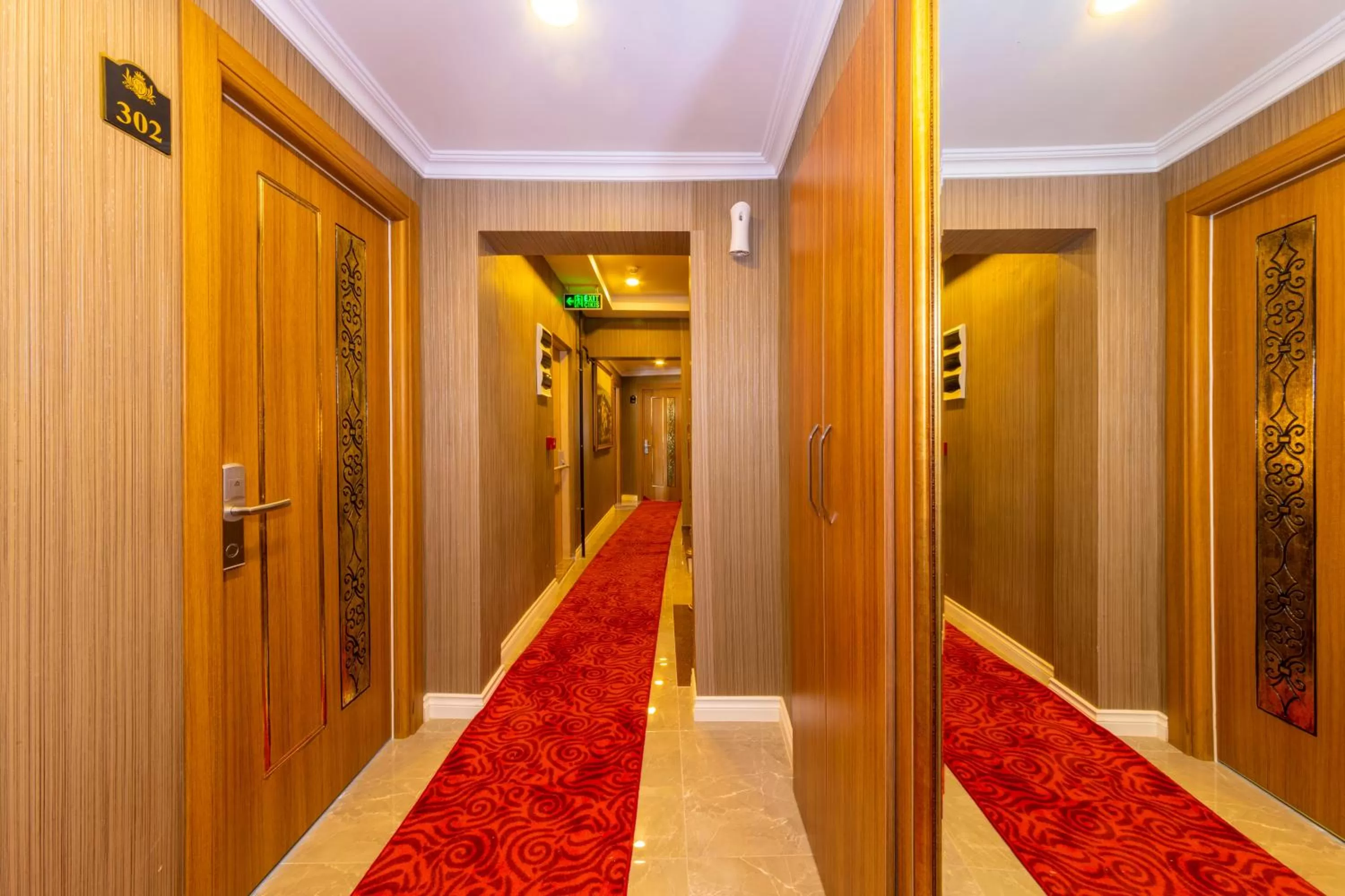 Decorative detail in Golden Sand Hotel